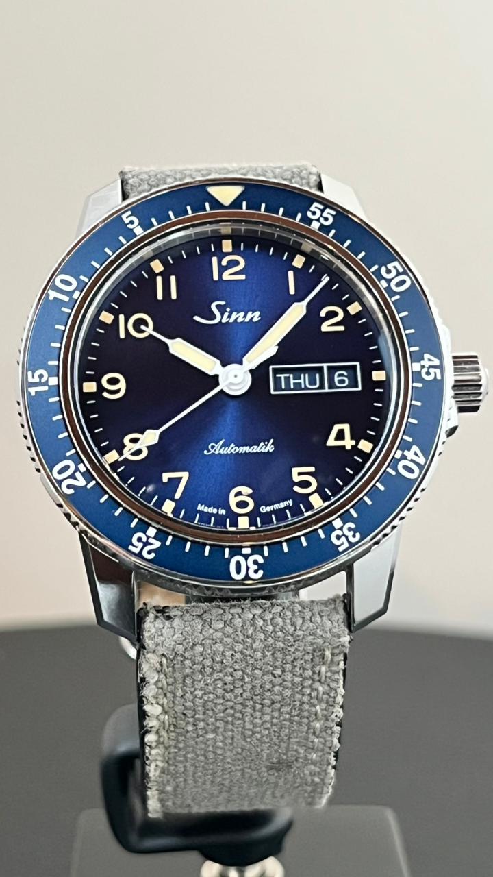 104 SY SA A B E PILOT 41MM BLUE DIAL CANVAS LEATHER STRAP (2020)