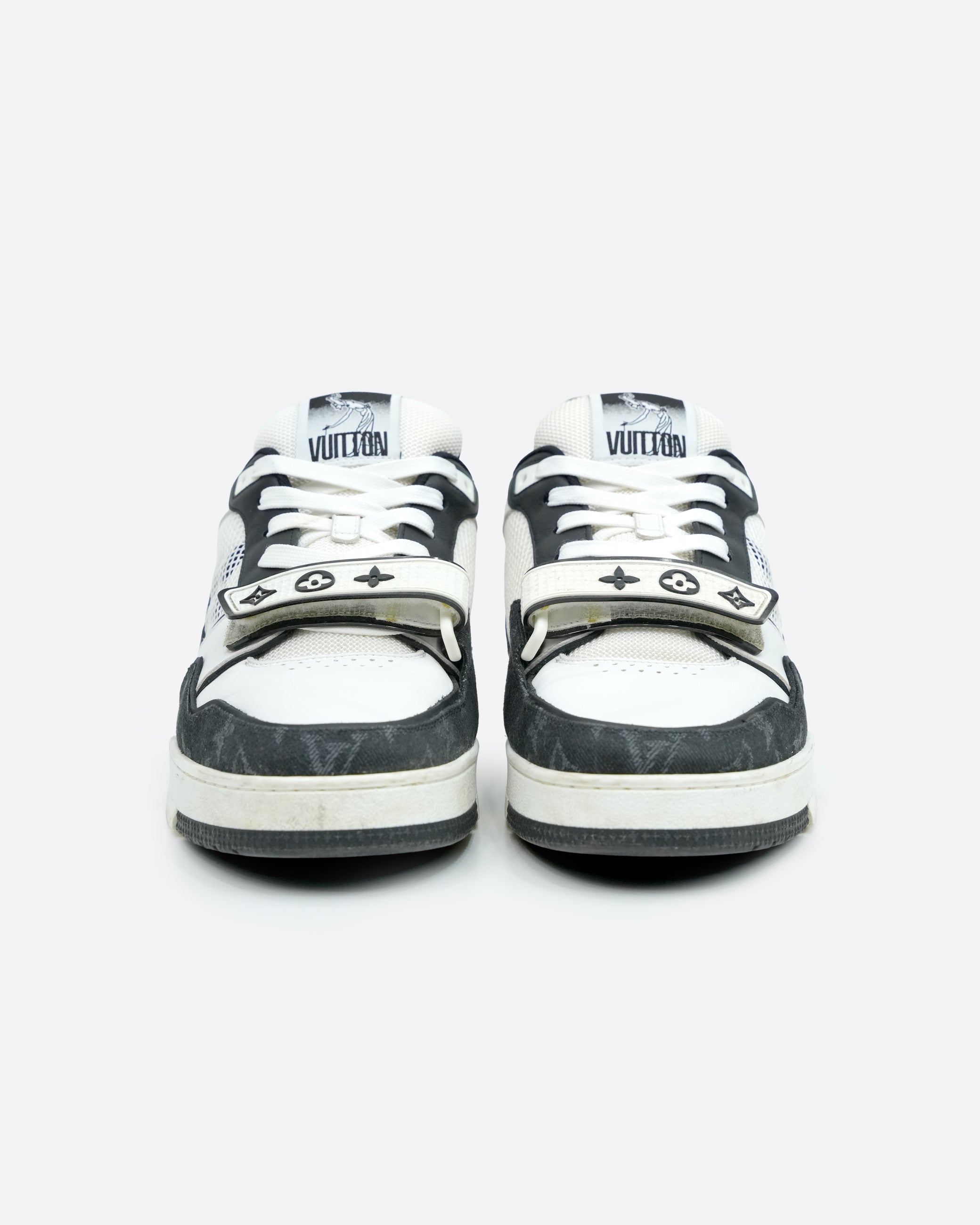 TRAINER SNEAKERS BLACK MONOGRAM SIZE 7