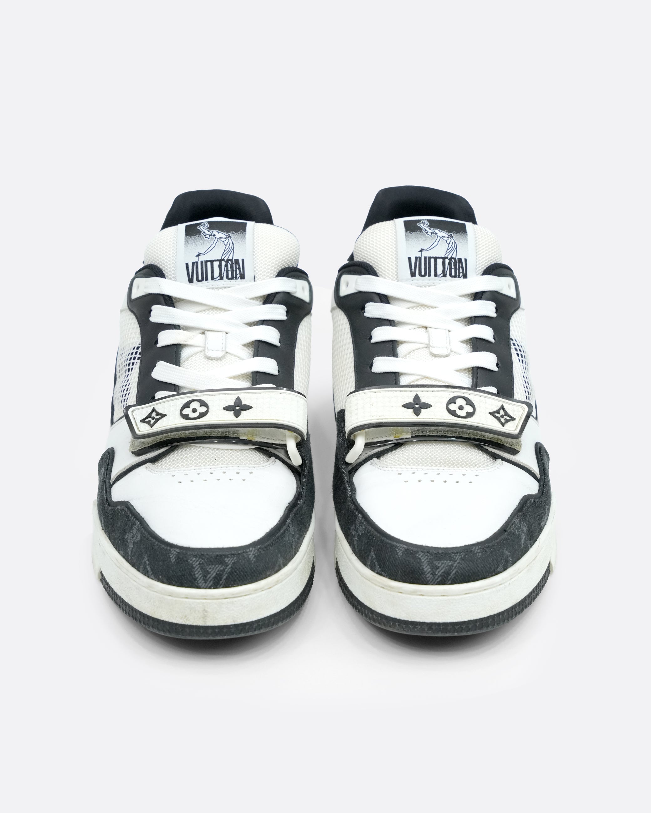 TRAINER SNEAKERS BLACK MONOGRAM SIZE 7