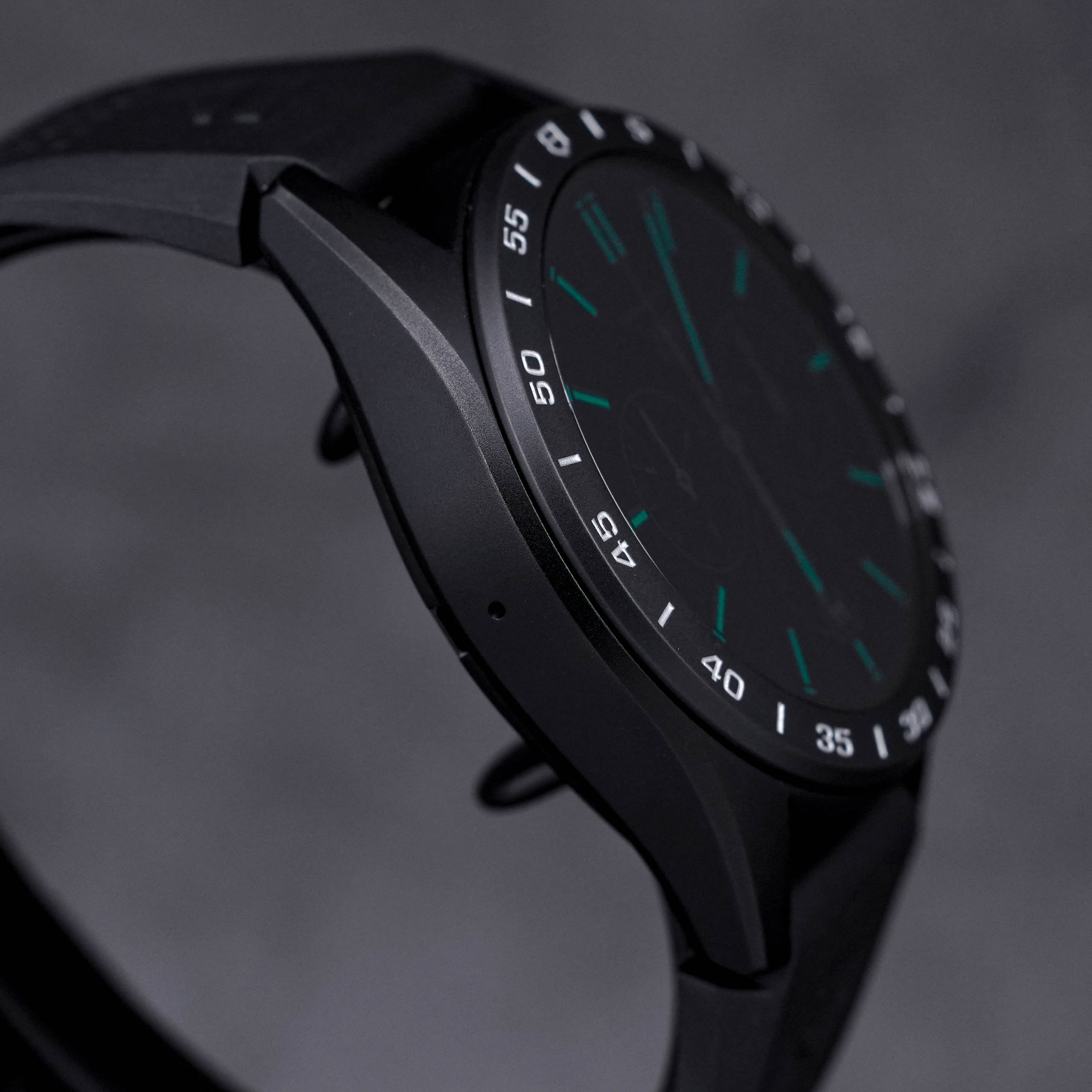 CONNECTED 45MM TITANIUM CALIBRE E4 SPORT EDITION (2023)