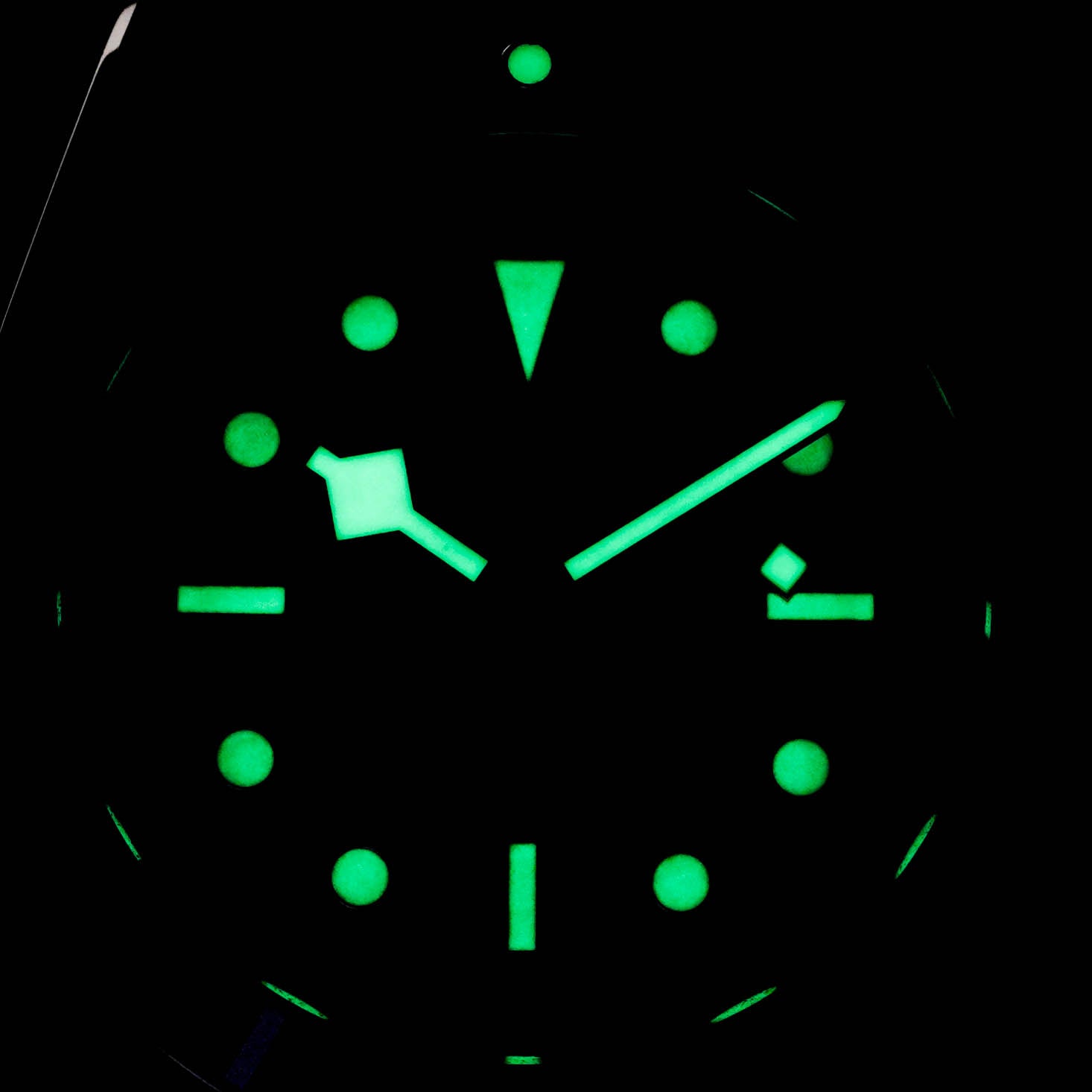 HERITAGE BLACK BAY 41 BLUE BEZEL LEATHER STRAP (2023)