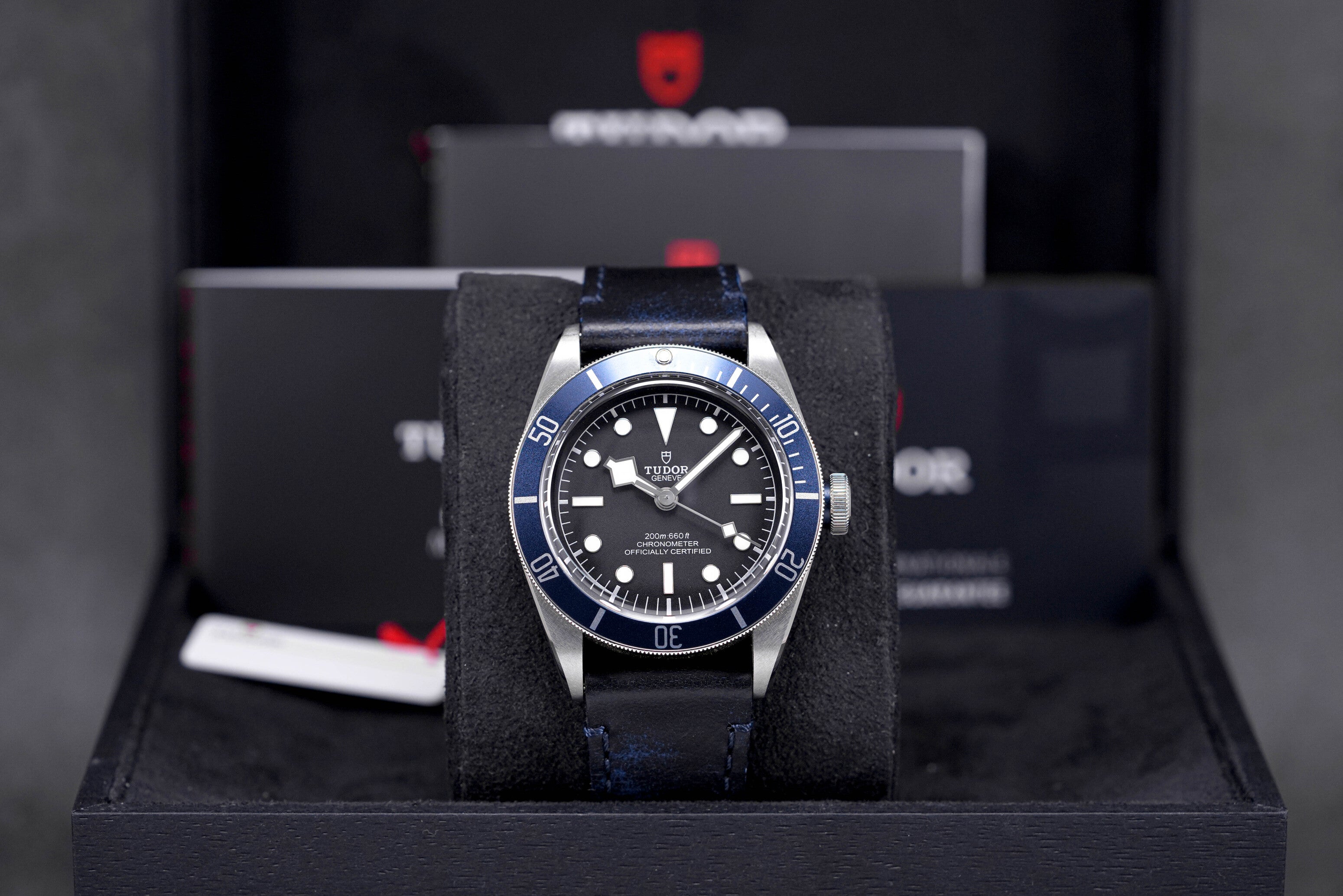 HERITAGE BLACK BAY 41 BLUE BEZEL LEATHER STRAP (2023)