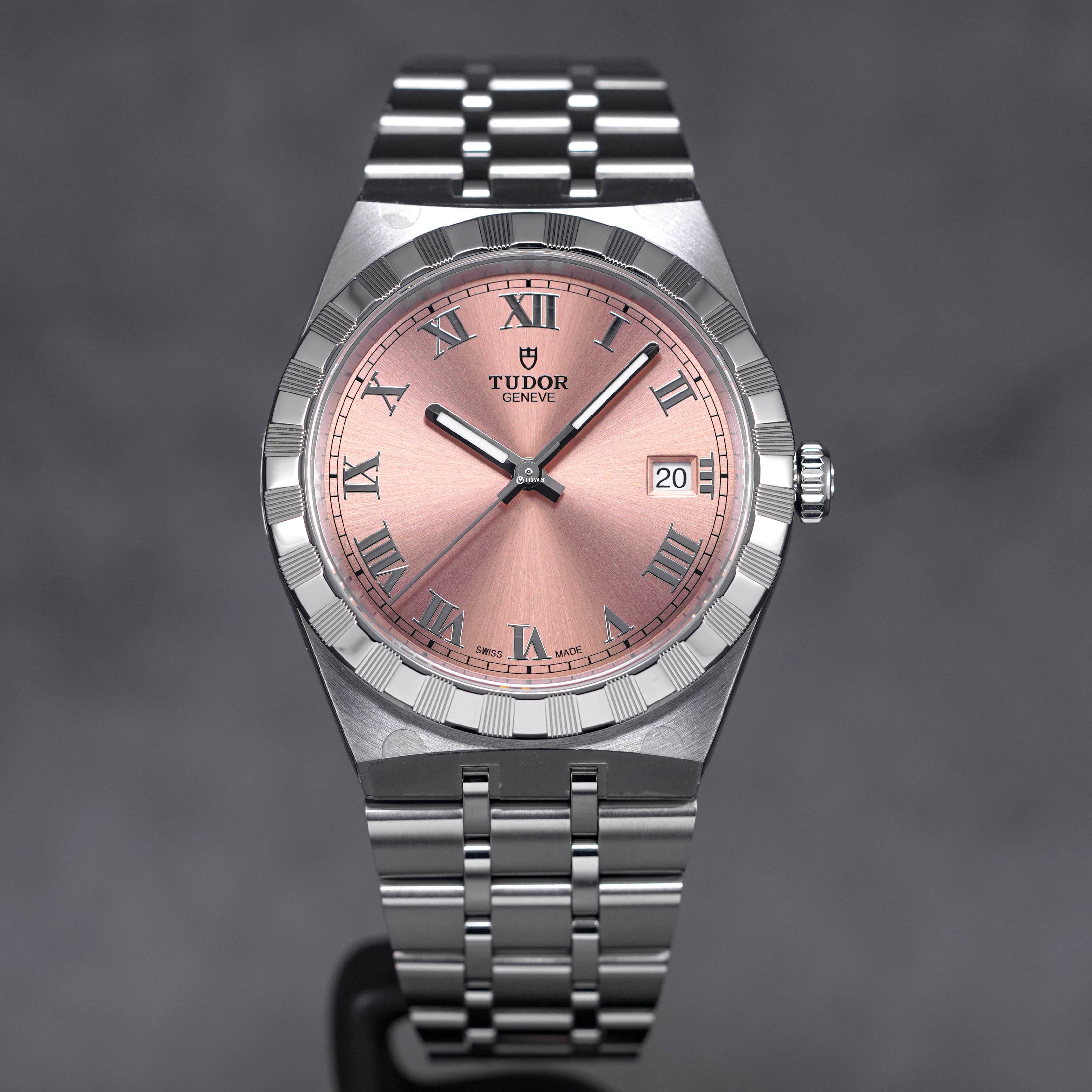 ROYAL 38MM SALMON DIAL (2023)