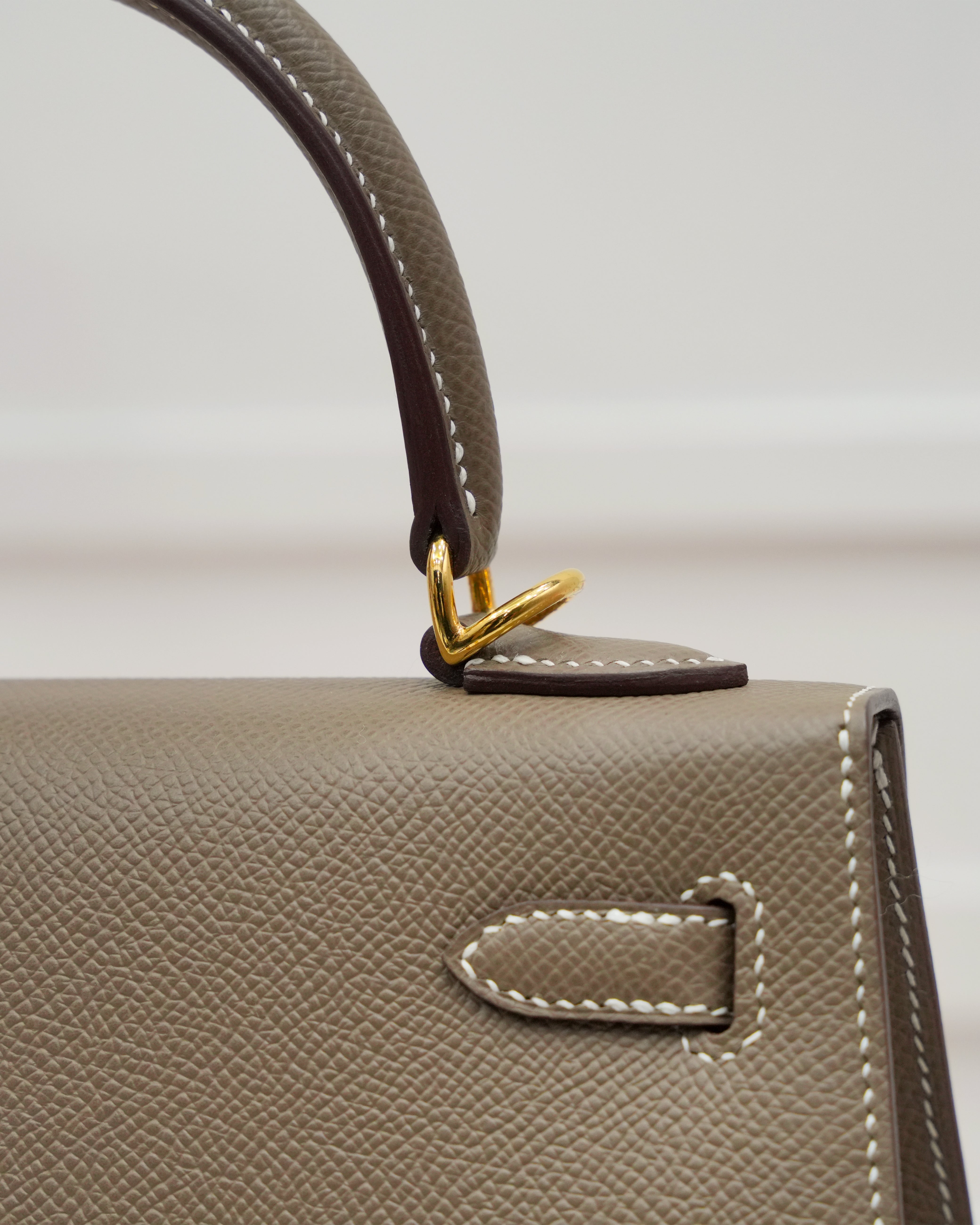 KELLY SELLIER 25 ETOUPE GOLD HARDWARE STAMP W