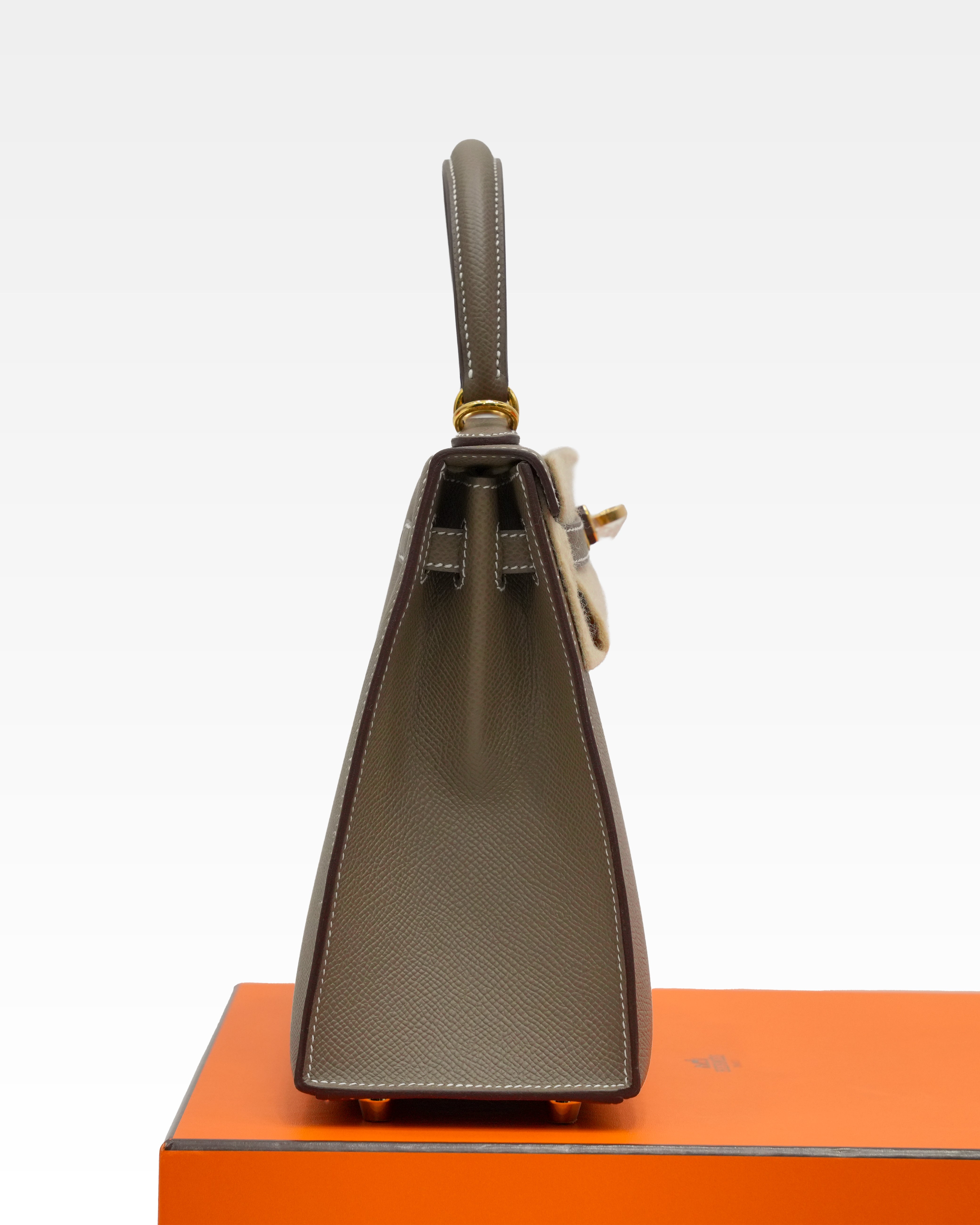 KELLY SELLIER 25 ETOUPE GOLD HARDWARE STAMP W