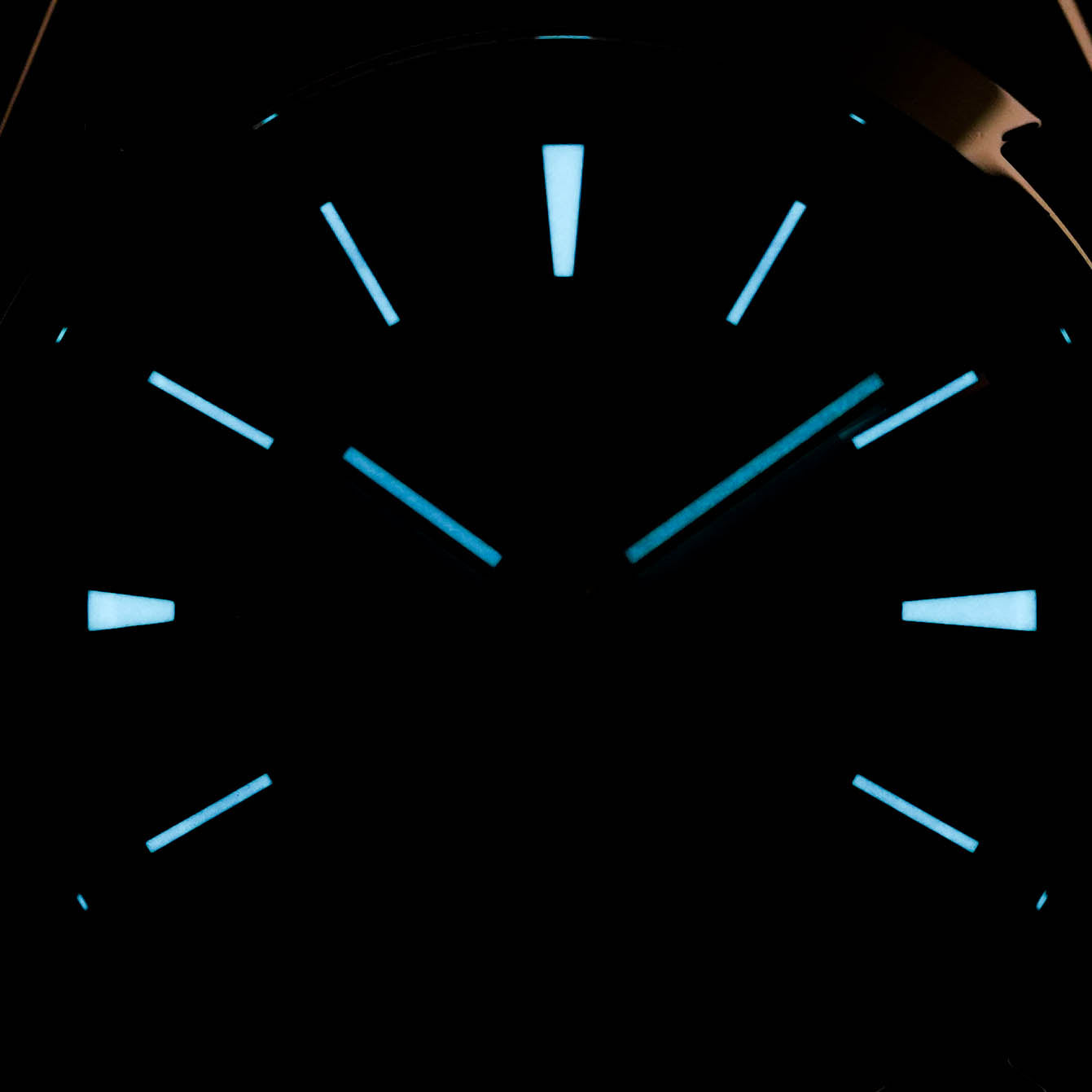 OVERSEAS DUALTIME ROSEGOLD SILVER DIAL (2018)