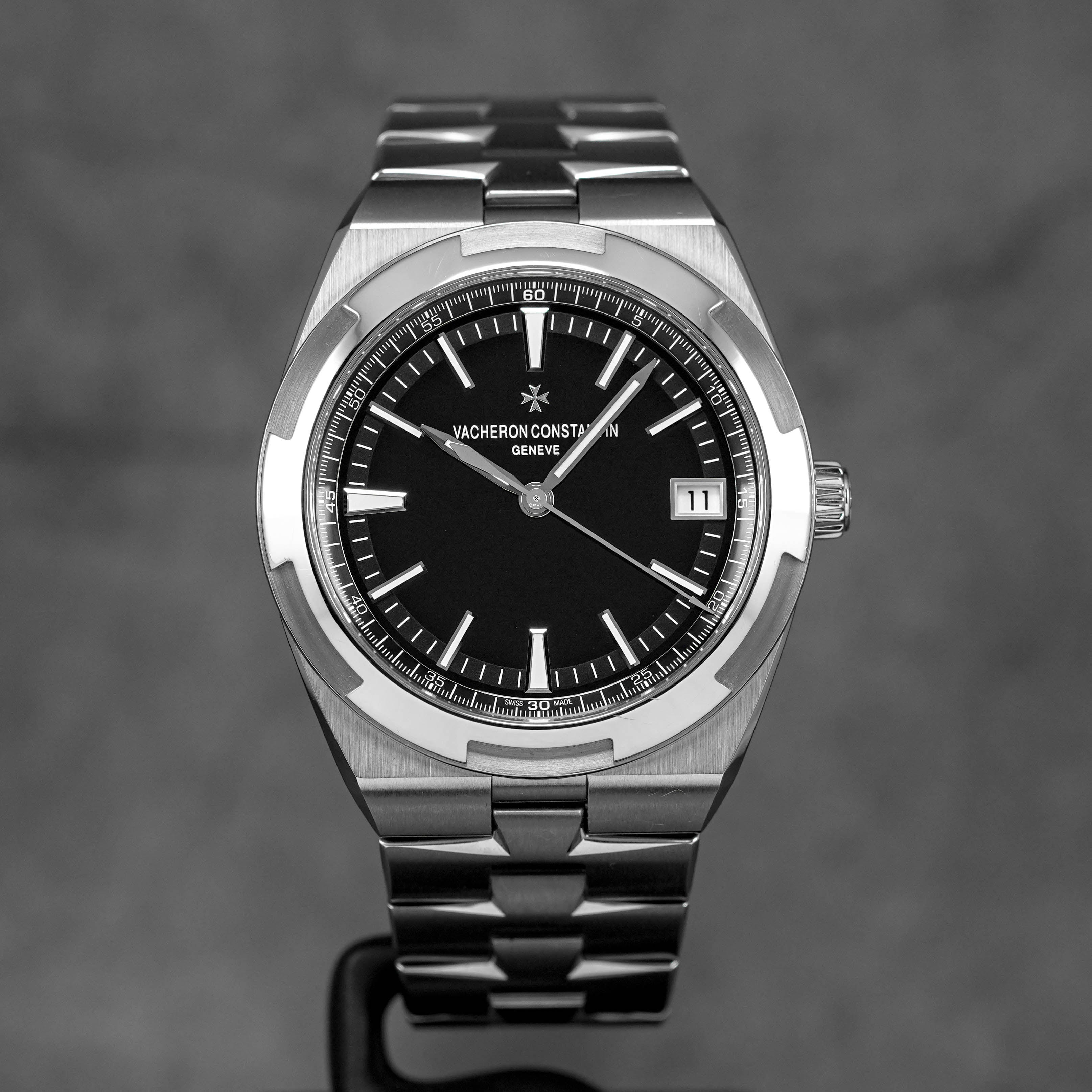 Harga Vacheron Constantin Overseas Black