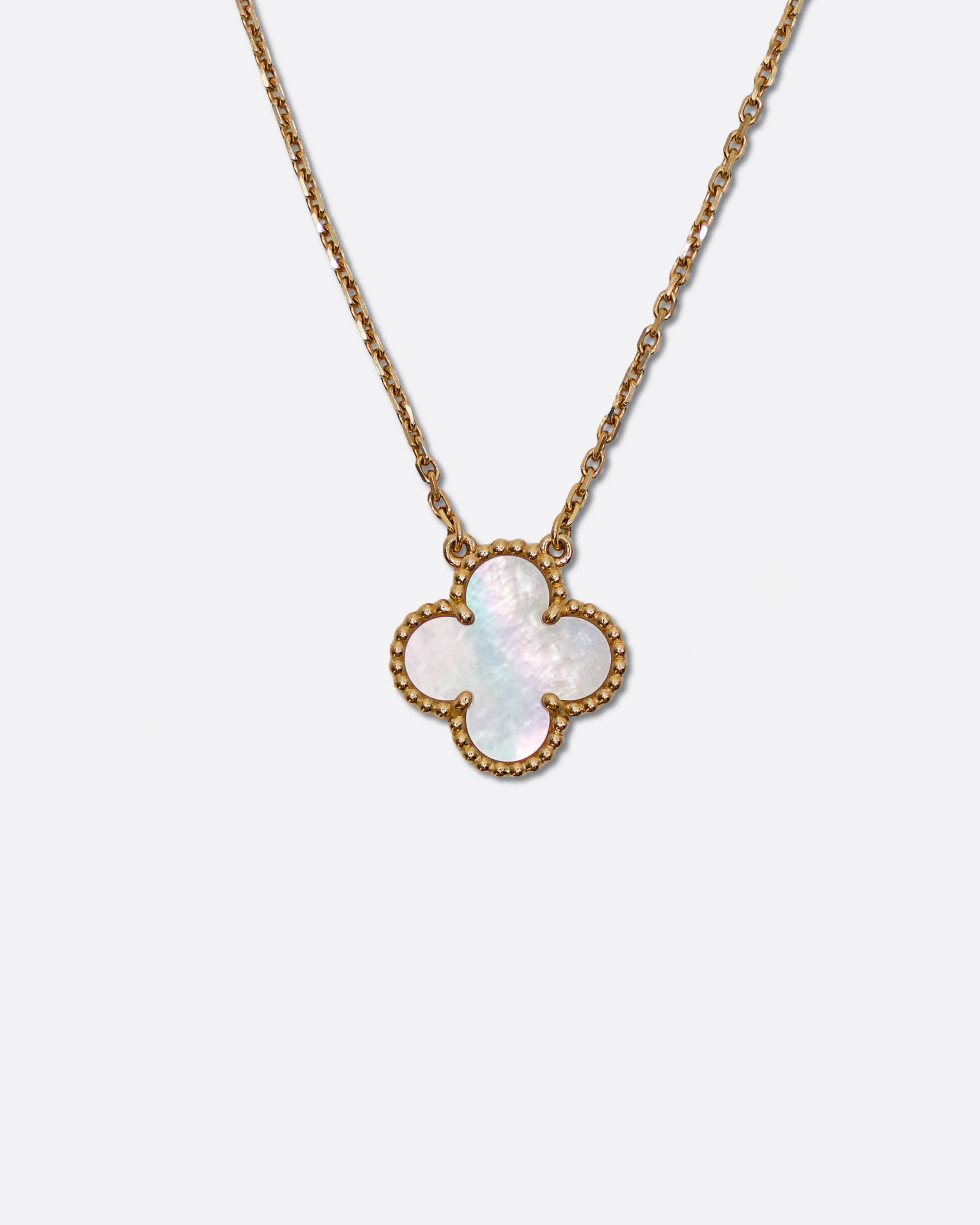 VINTAGE ALHAMBRA MOTHER OF PEARL NECKLACE (2020)