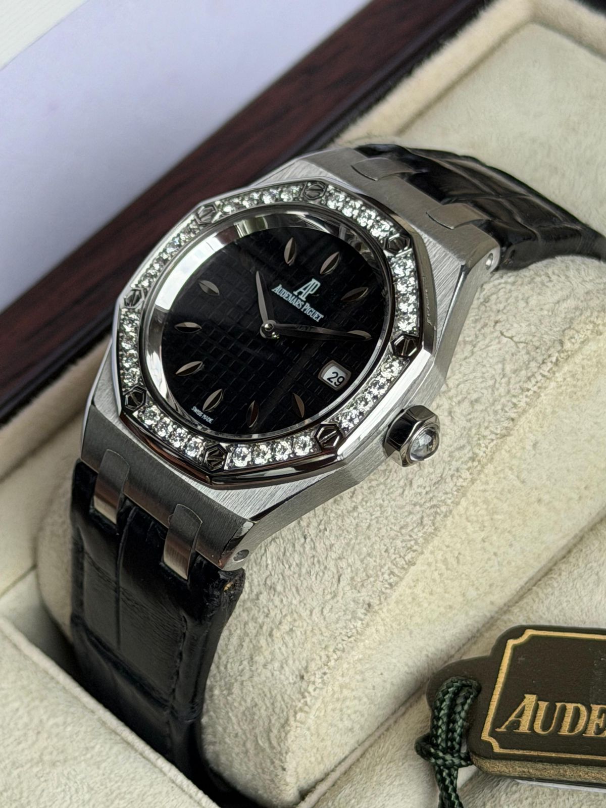 ROYAL OAK 33MM 67601ST DIAMOND RING BLACK DIAL (2009)