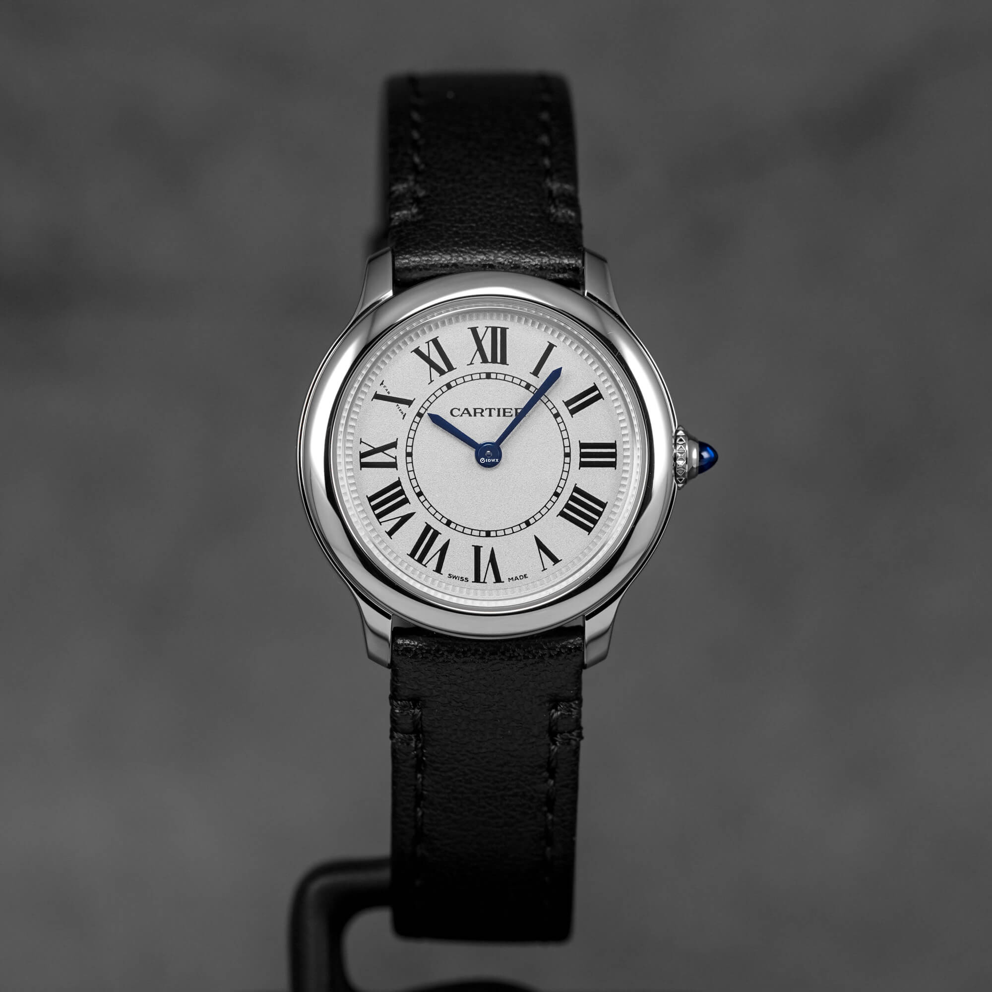 RONDE MUST SILVER DIAL LEATHER STRAP (2023)