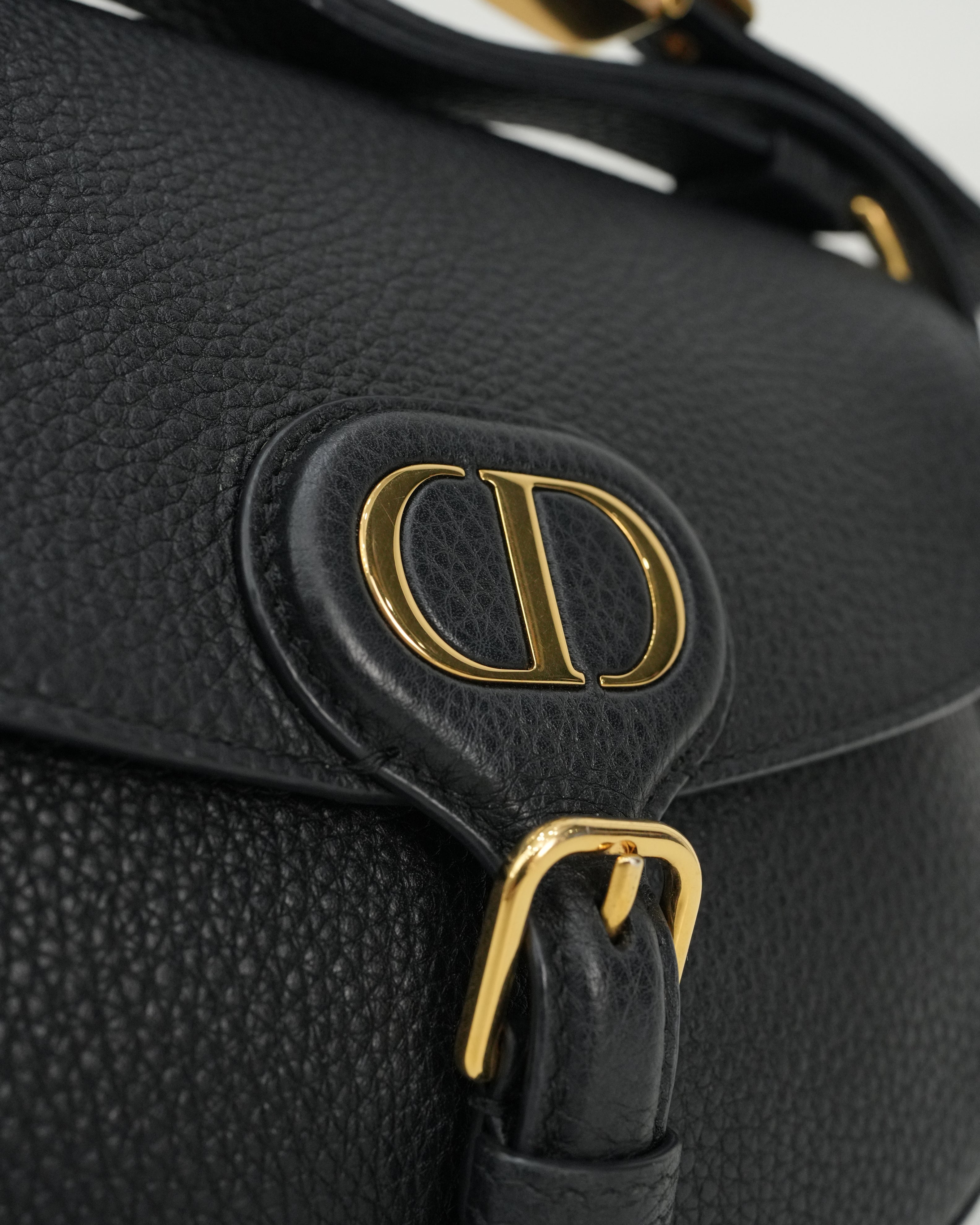 BOBBY LEATHER SHOULDER BAG BLACK