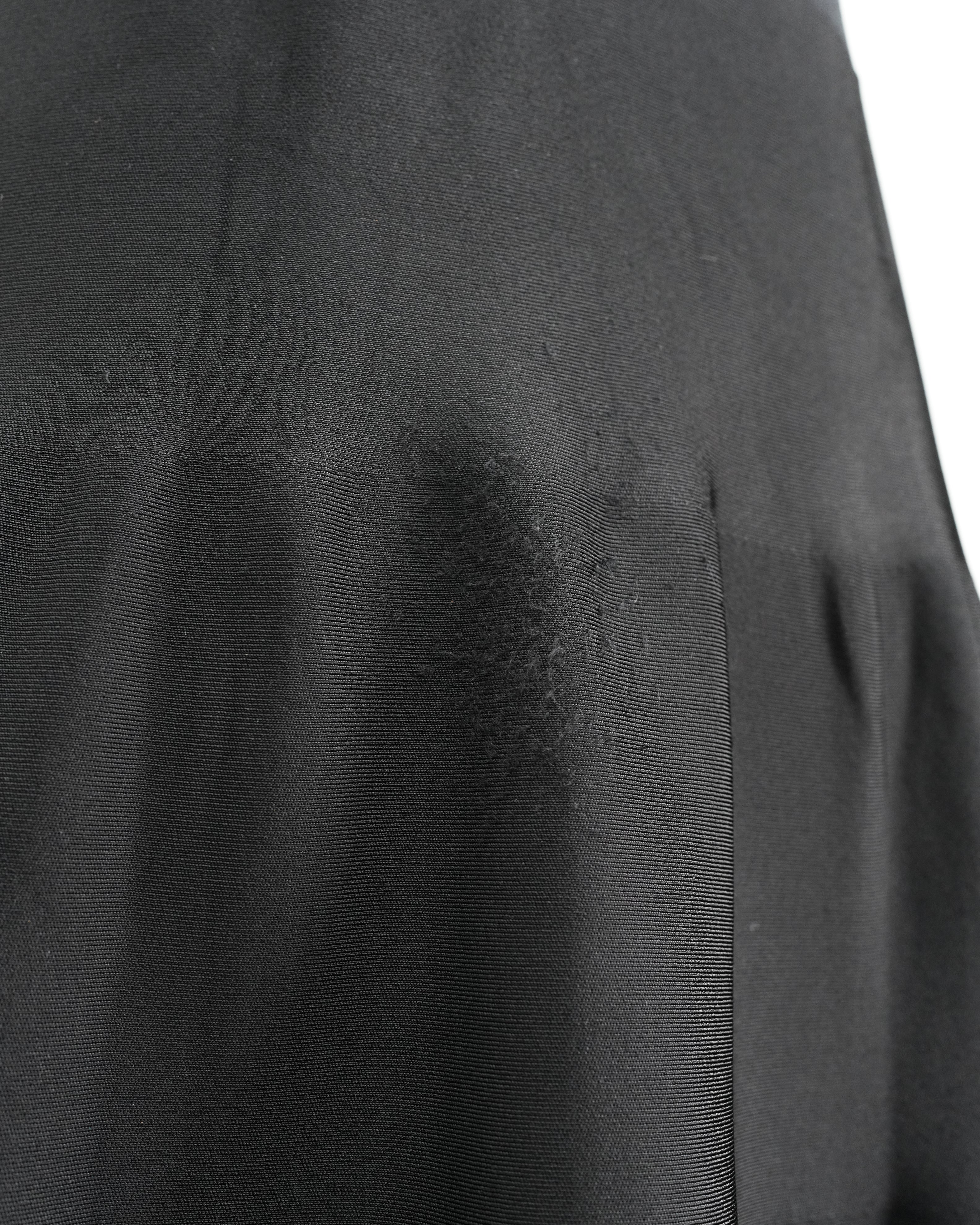 FIT-AND-FLARE BLACK DRESS WITH GOLD DETAILING SIZE M