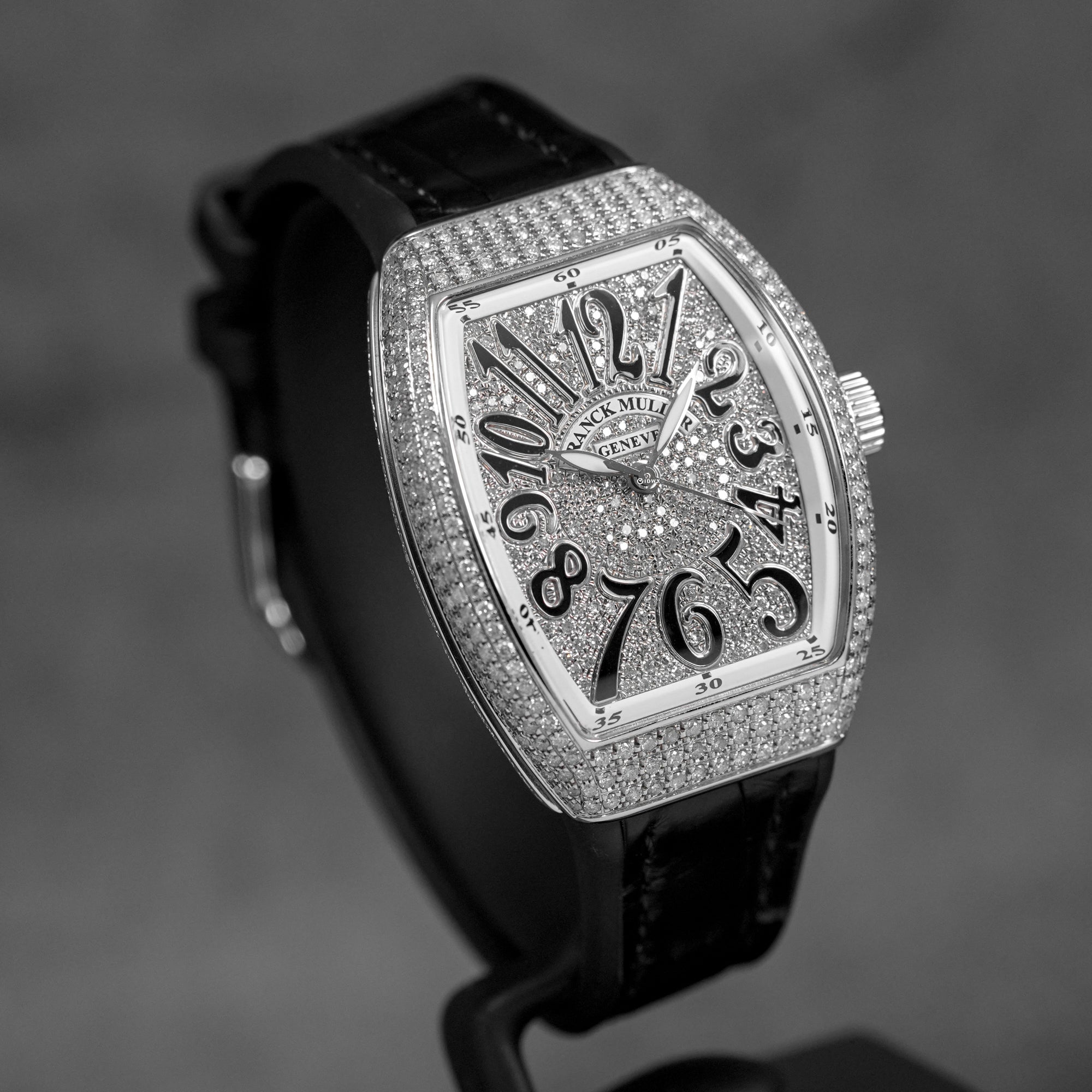 harga franck muller v32 black diamond