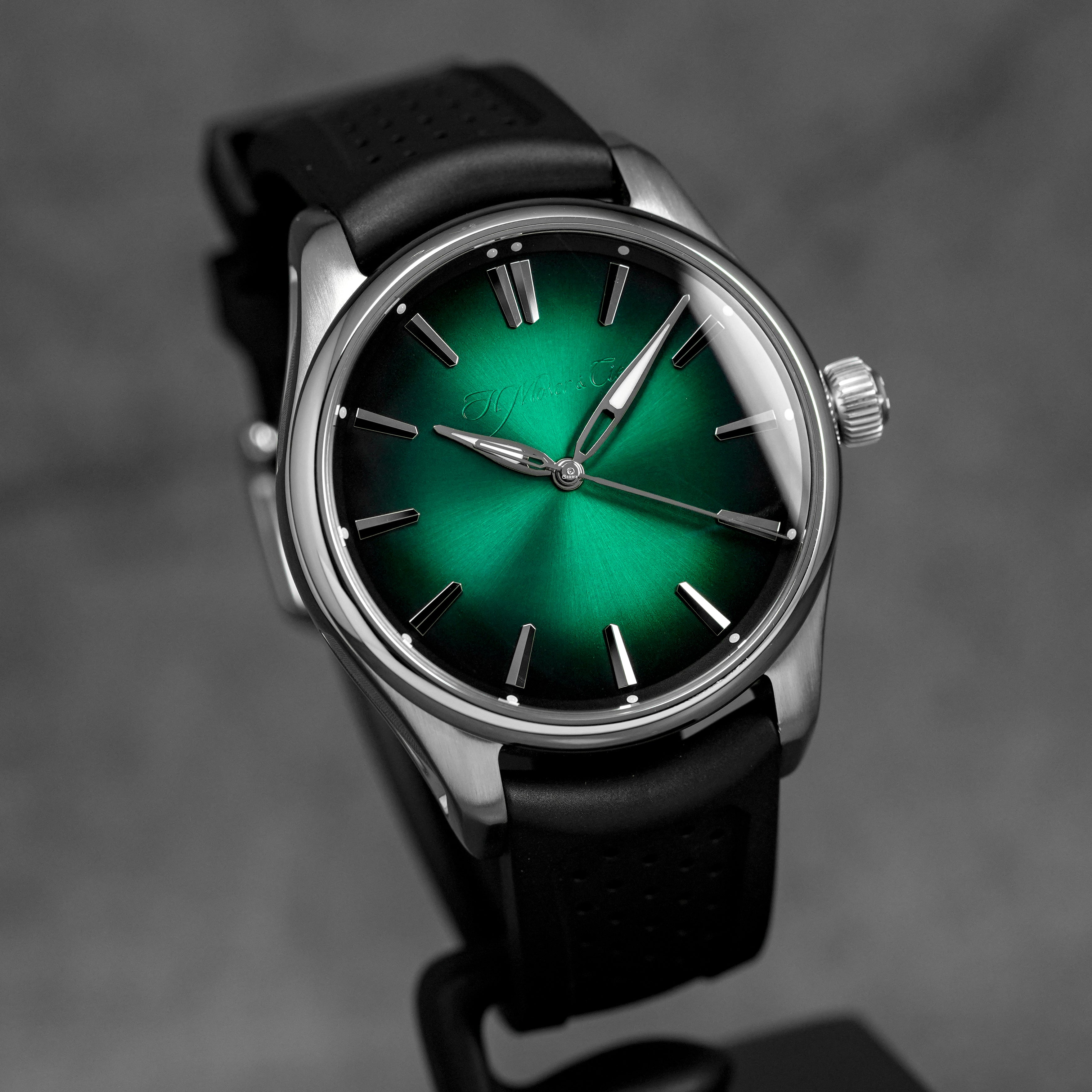 harga h moser cie pionner centre green