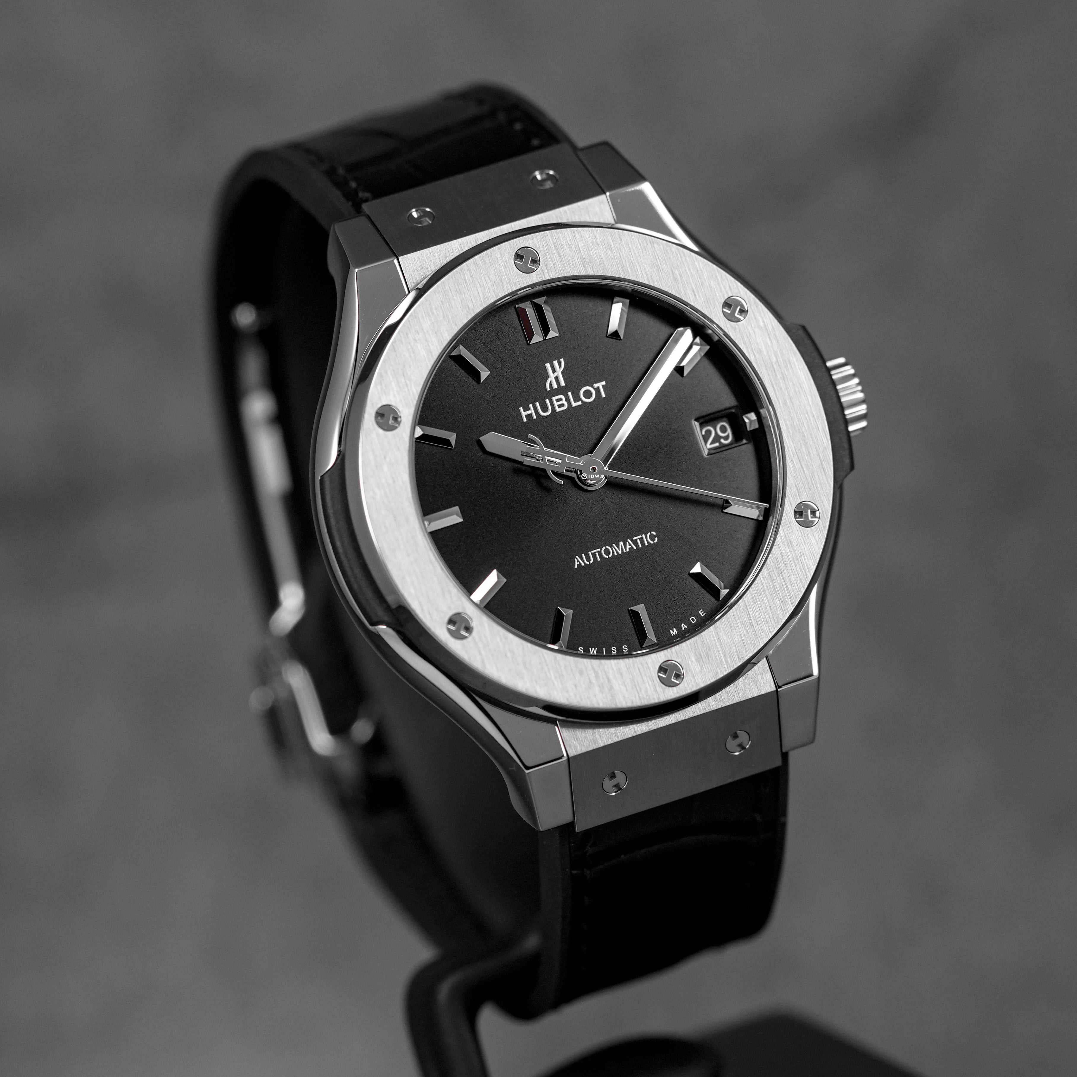 harga hublot classic fusion 38 titanium black