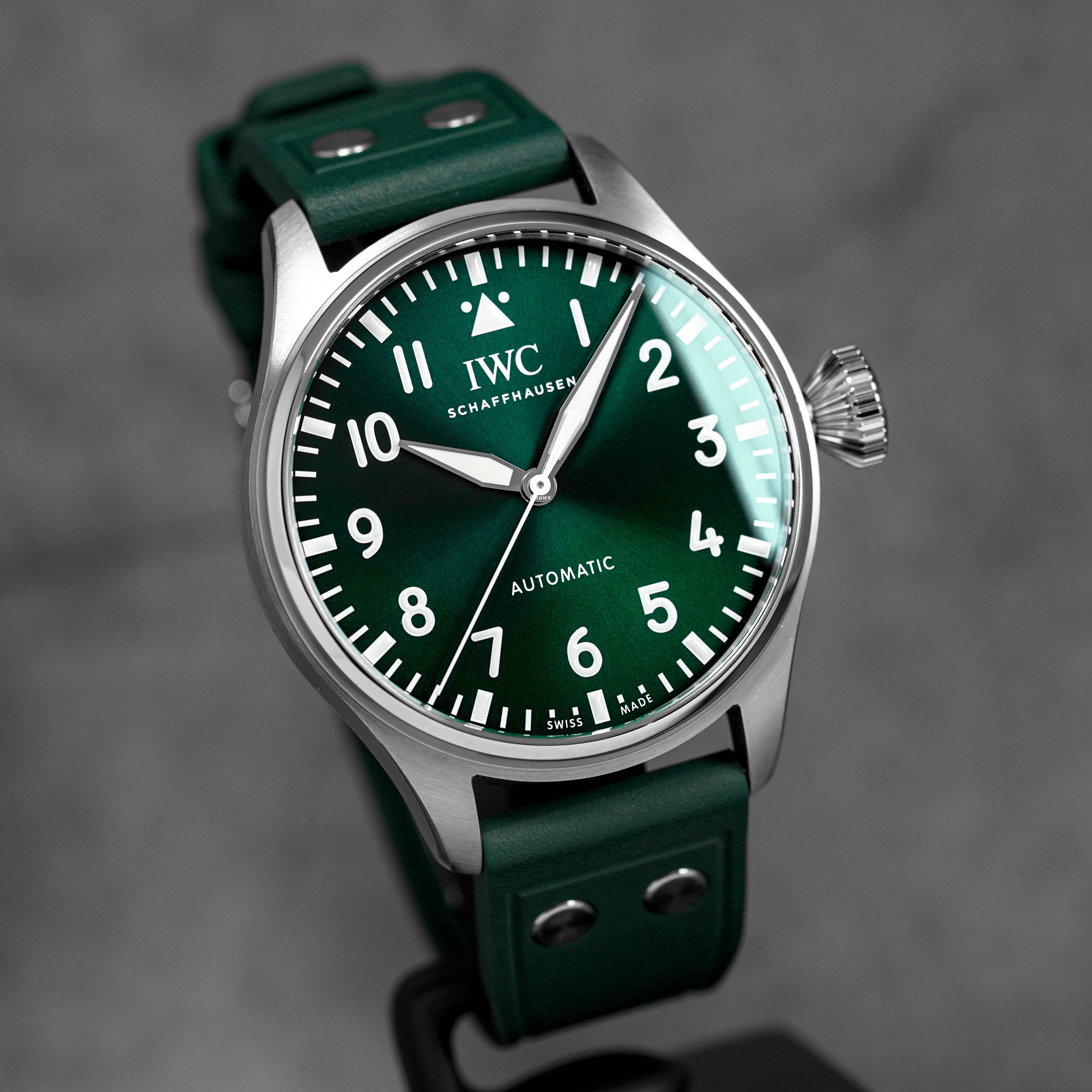 harga iwc pilot green