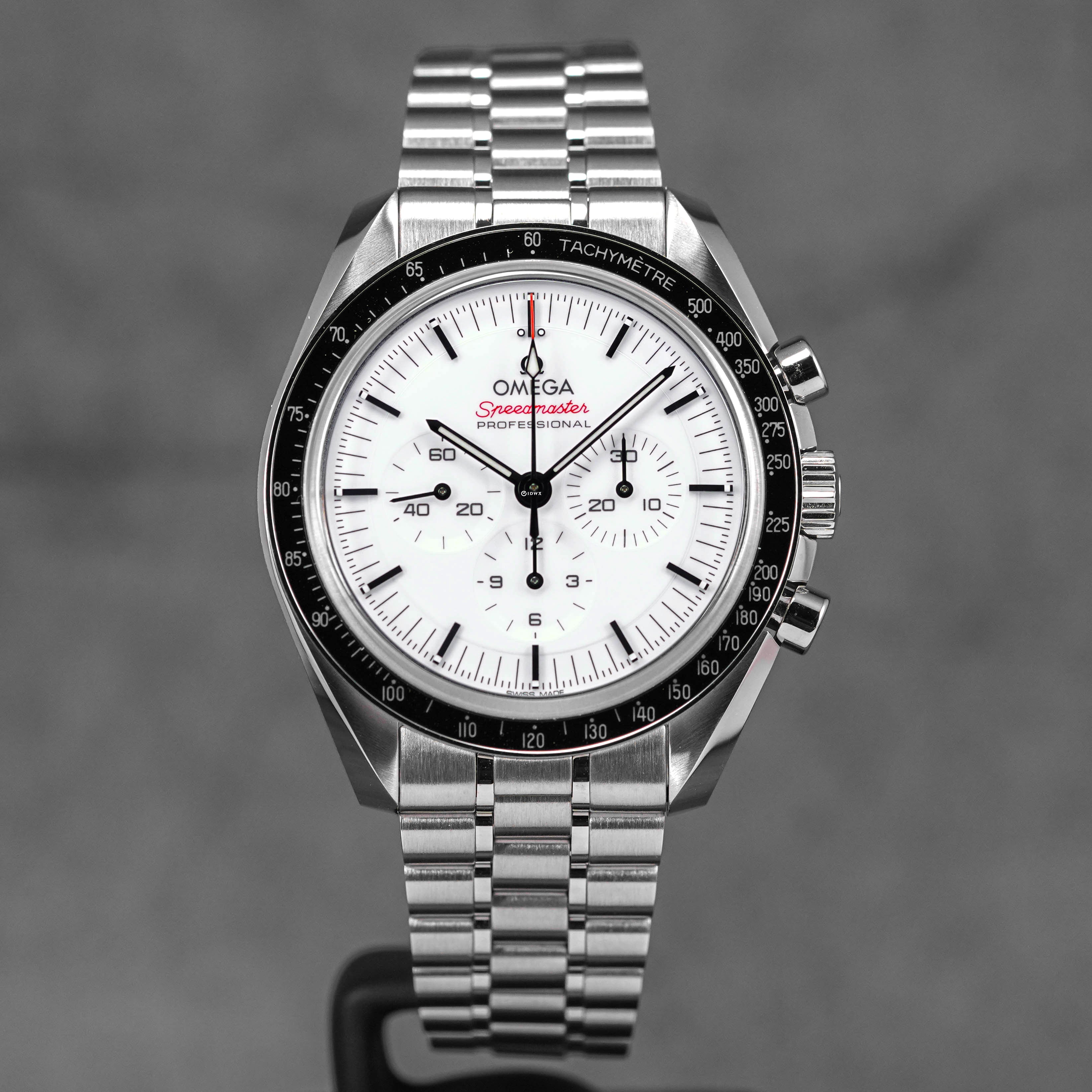 harga omega speedmaster moonwatch