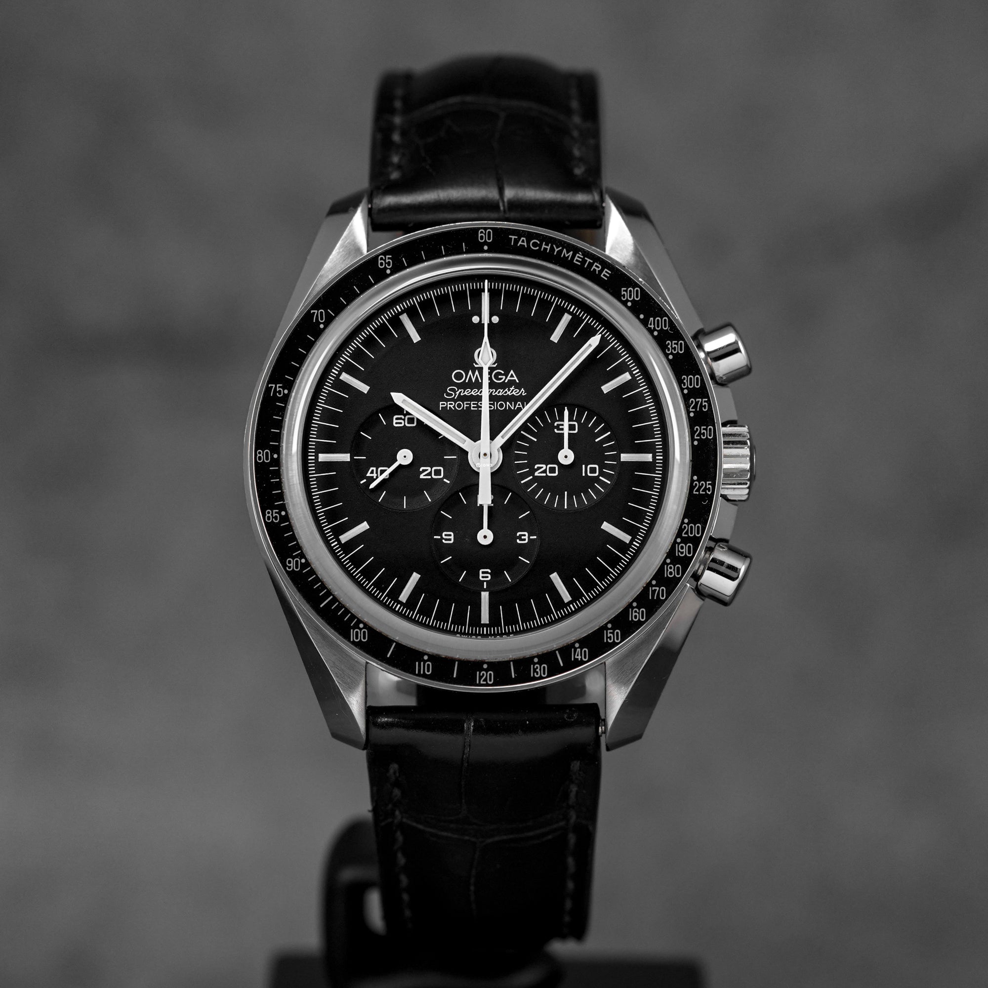 harga omega speedmaster moonwatch