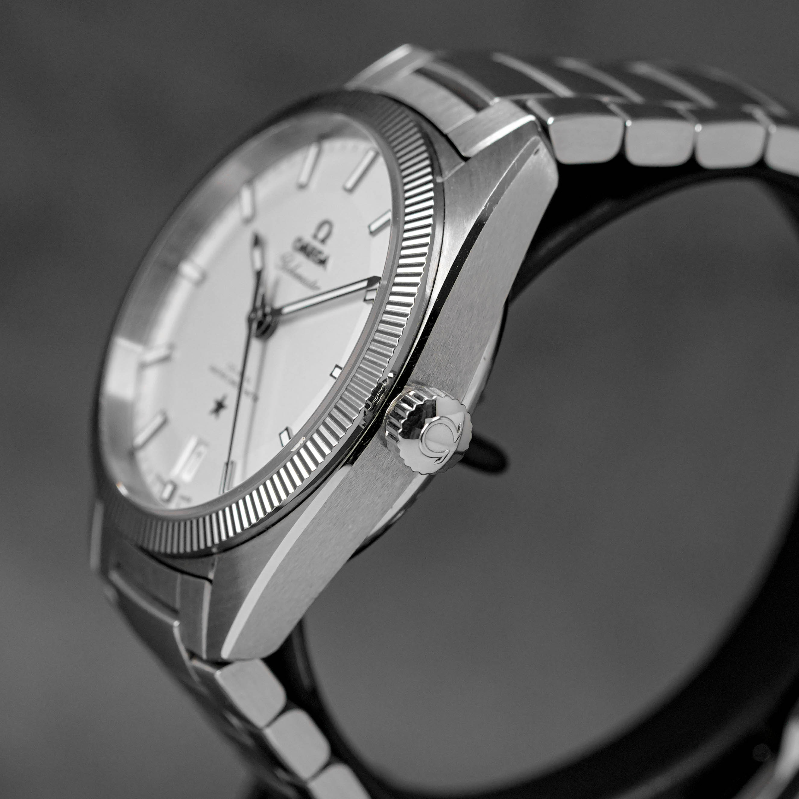 CONSTELLATION GLOBEMASTER STEEL SILVER 'PIE PAN' DIAL (2019)