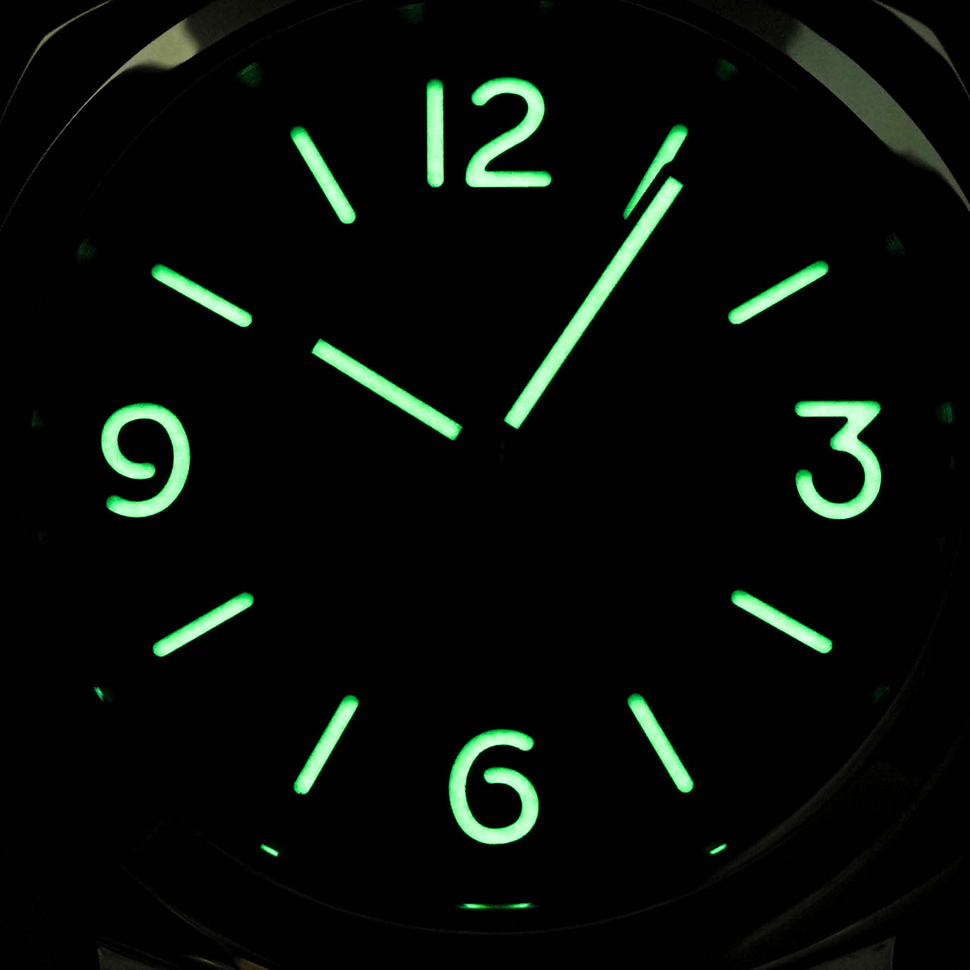 LUMINOR 44MM BASE 8 GIORNI PAM 914 BLACK DIAL (2023)