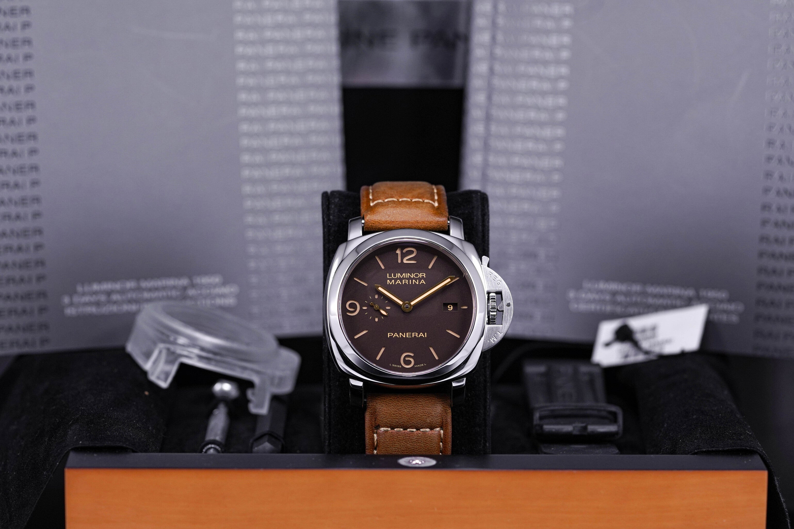 LUMINOR 1950 3 DAYS 44MM STEEL 'HONG KONG' BROWN DIAL PAM 608 (2015)