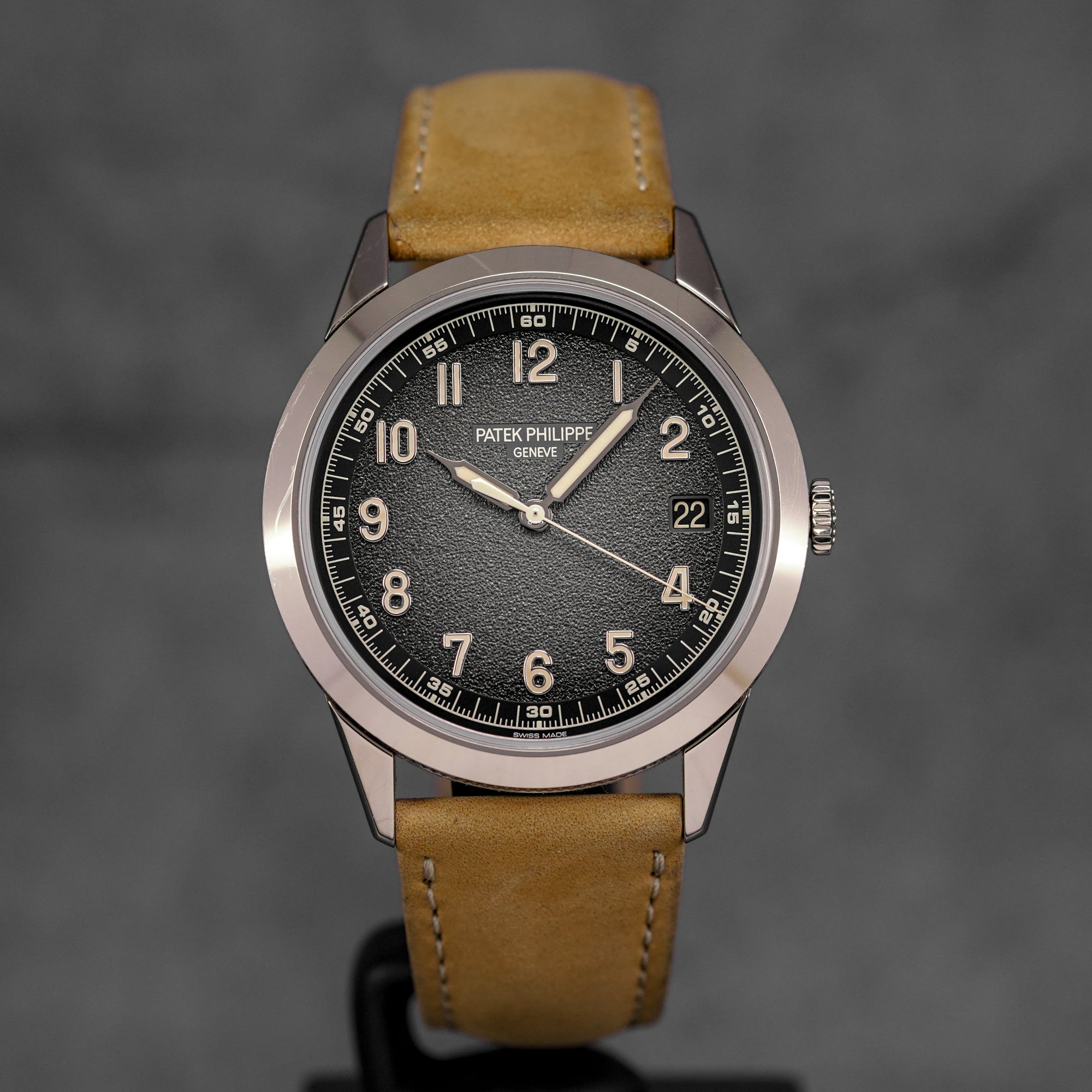 CALATRAVA 5226G WHITEGOLD CHARCOAL GRAY DIAL (2024)