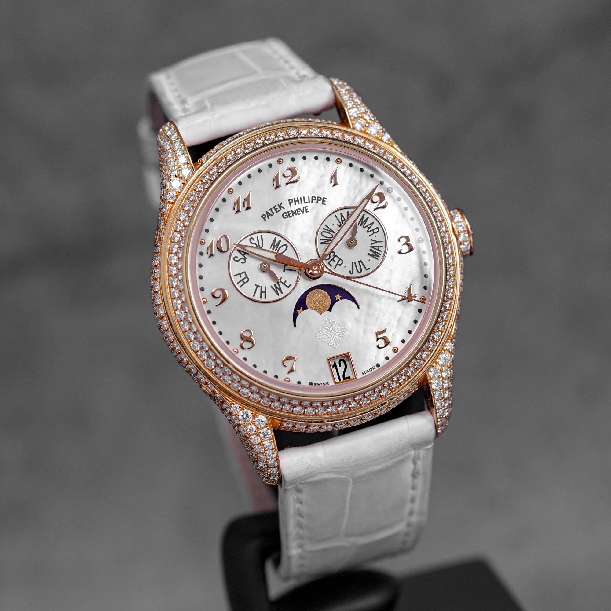 harga patek philippe complications 4937r