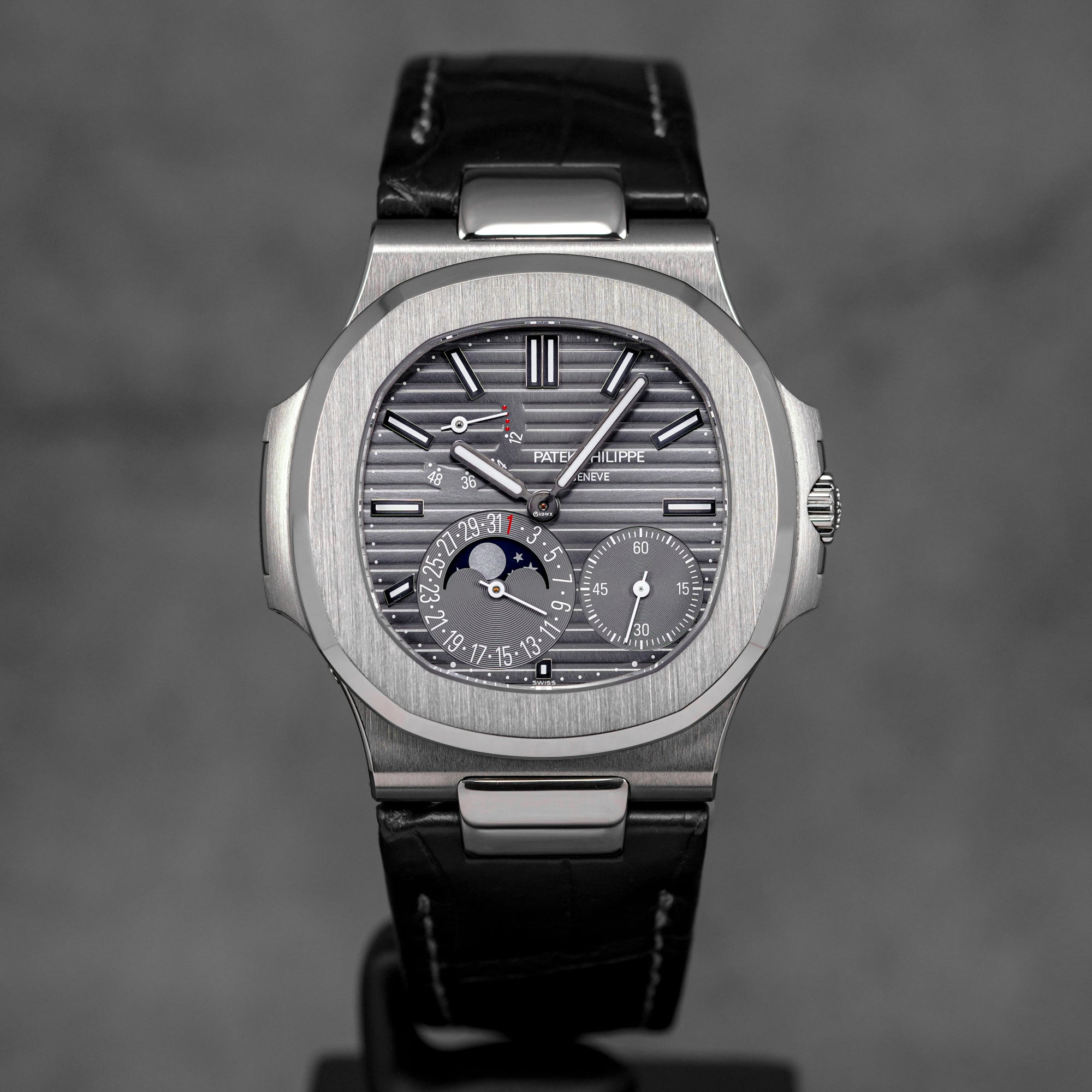 NAUTILUS 5712G WHITEGOLD MOONPHASE GREY DIAL (2021)