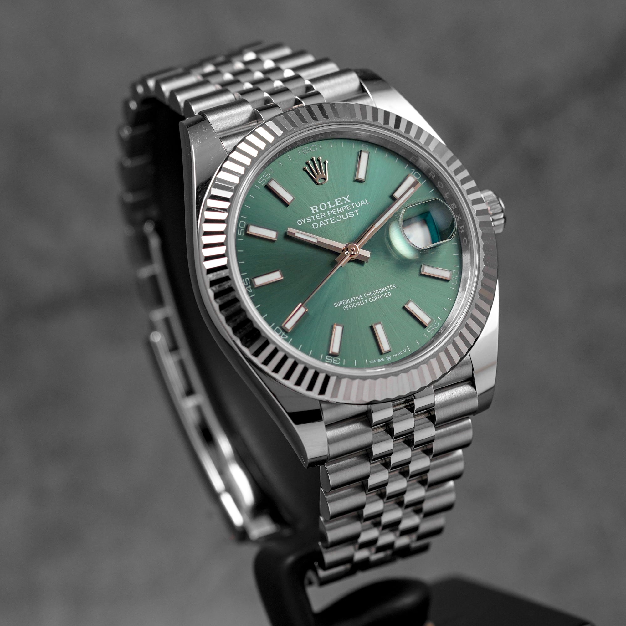 harga rolex datejust 41mm mint green indonesia