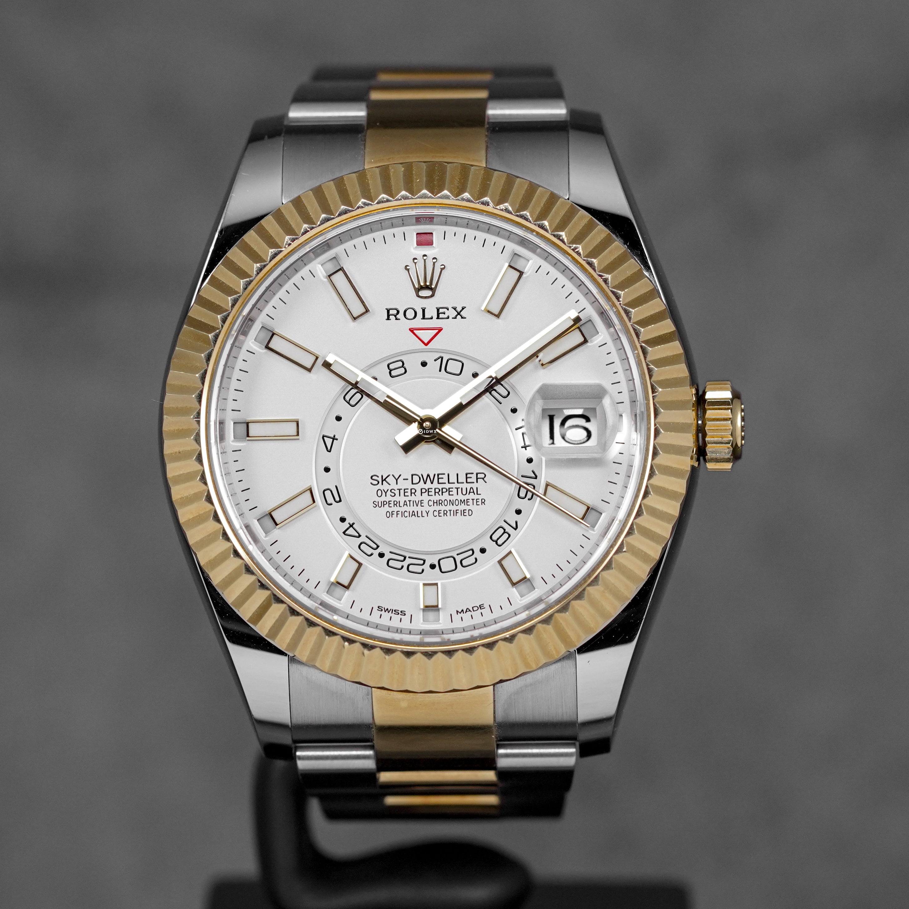 harga rolex sky dweller twotone yellowgold white indonesia