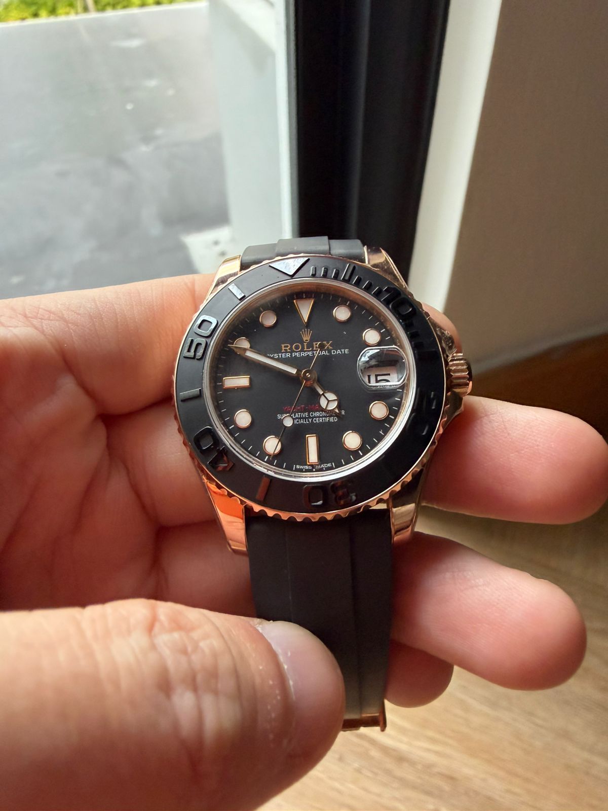 YACHT-MASTER 37MM OYSTERFLEX ROSEGOLD (2016)