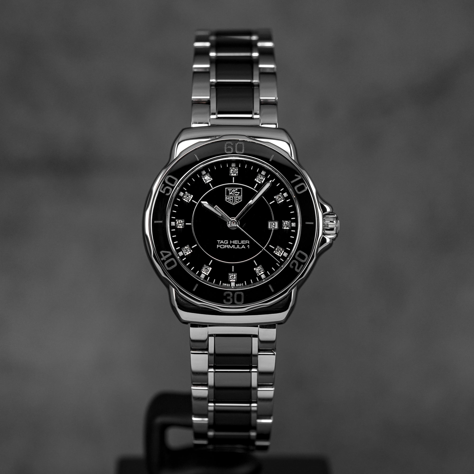 FORMULA 1 LADY 32MM STEEL CERAMIC BLACK DIAMOND DIAL (UNDATED)