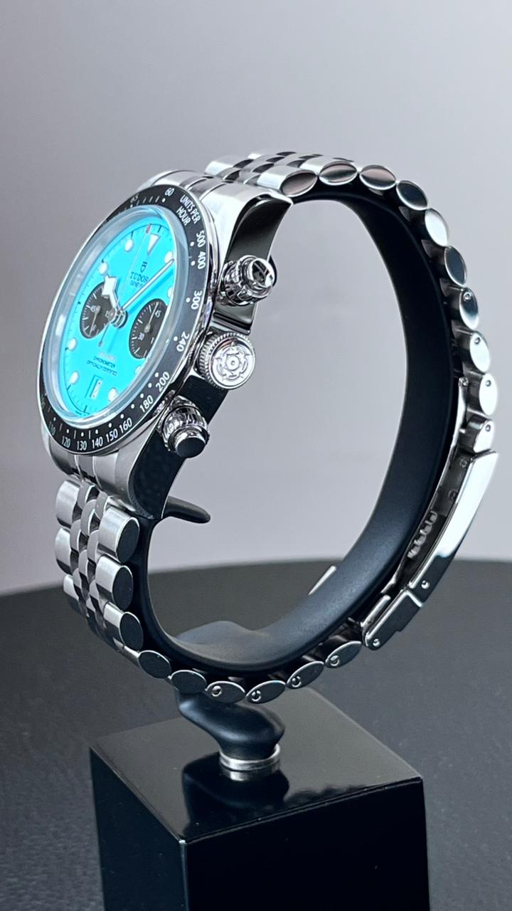 BLACK BAY CHRONO 'FLAMINGO' BLUE TURQUOISE DIAL (2025)