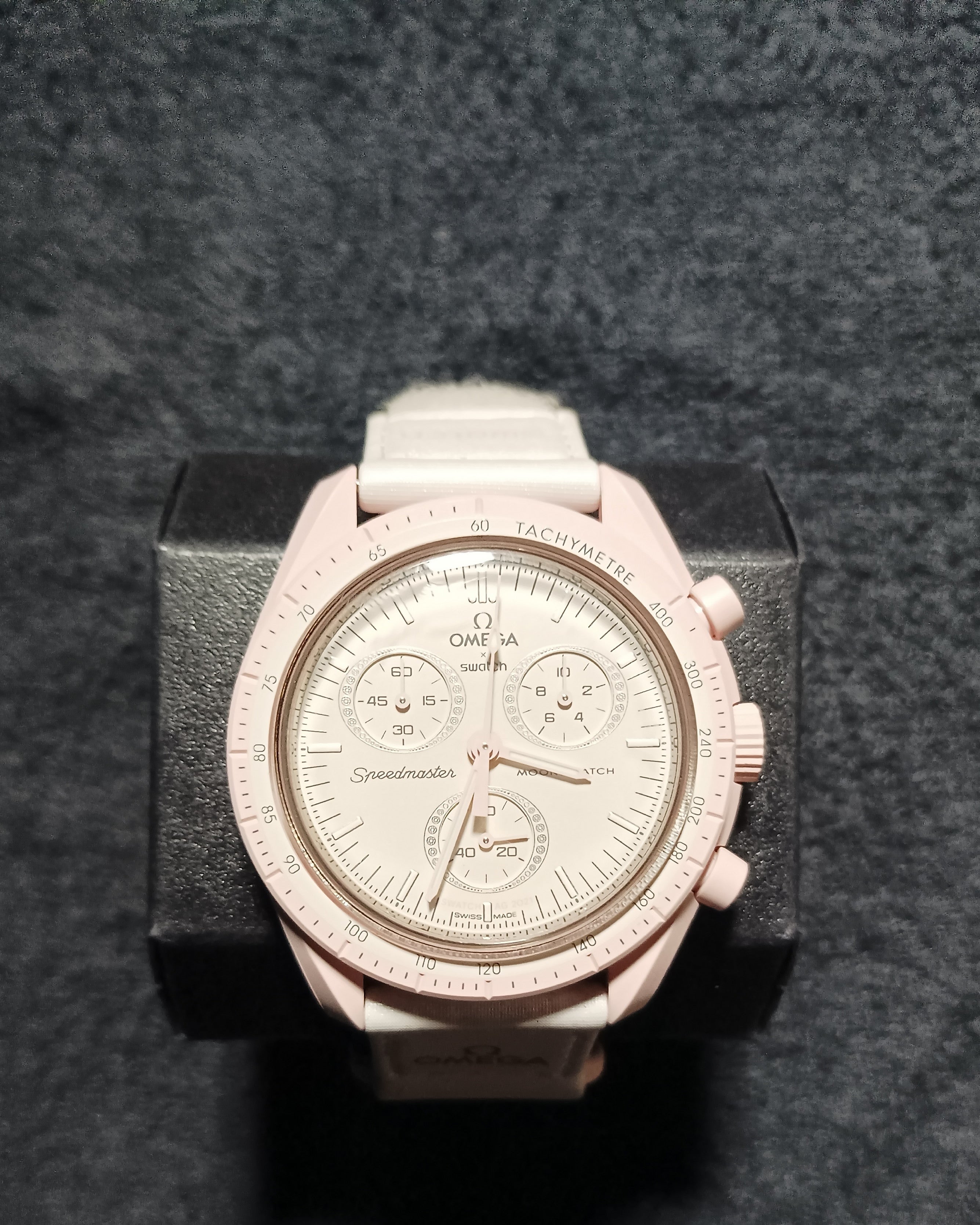 MOONSWATCH MISSION TO VENUS (2024)