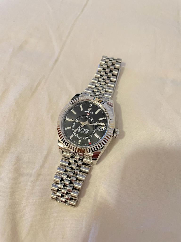 ROLEX SKY DWELLER BLACK JUBILEE (2022)