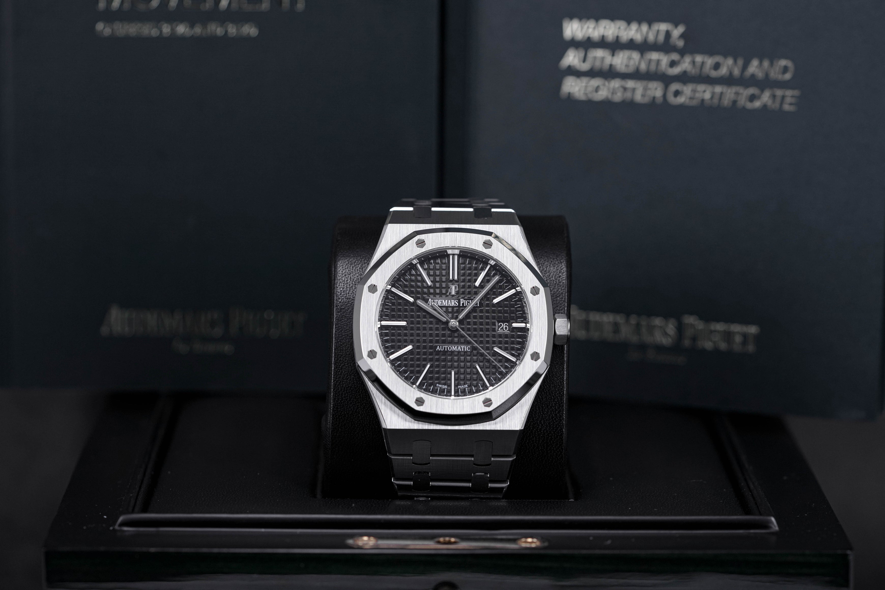 ROYAL OAK 41MM 15400 BLACK DIAL (2017)