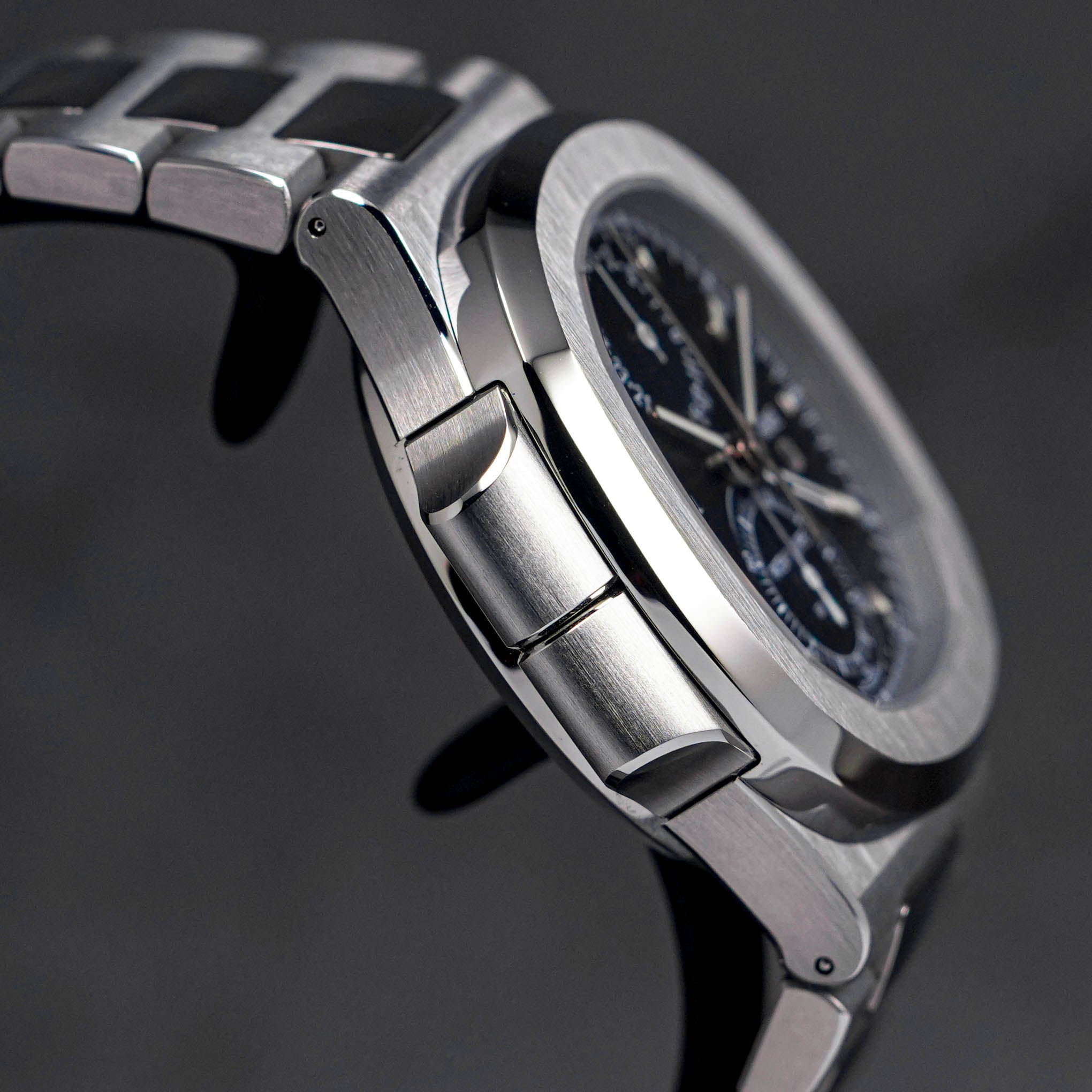 NAUTILUS 5990/1A TRAVEL TIME STEEL BLUE DIAL (2022)