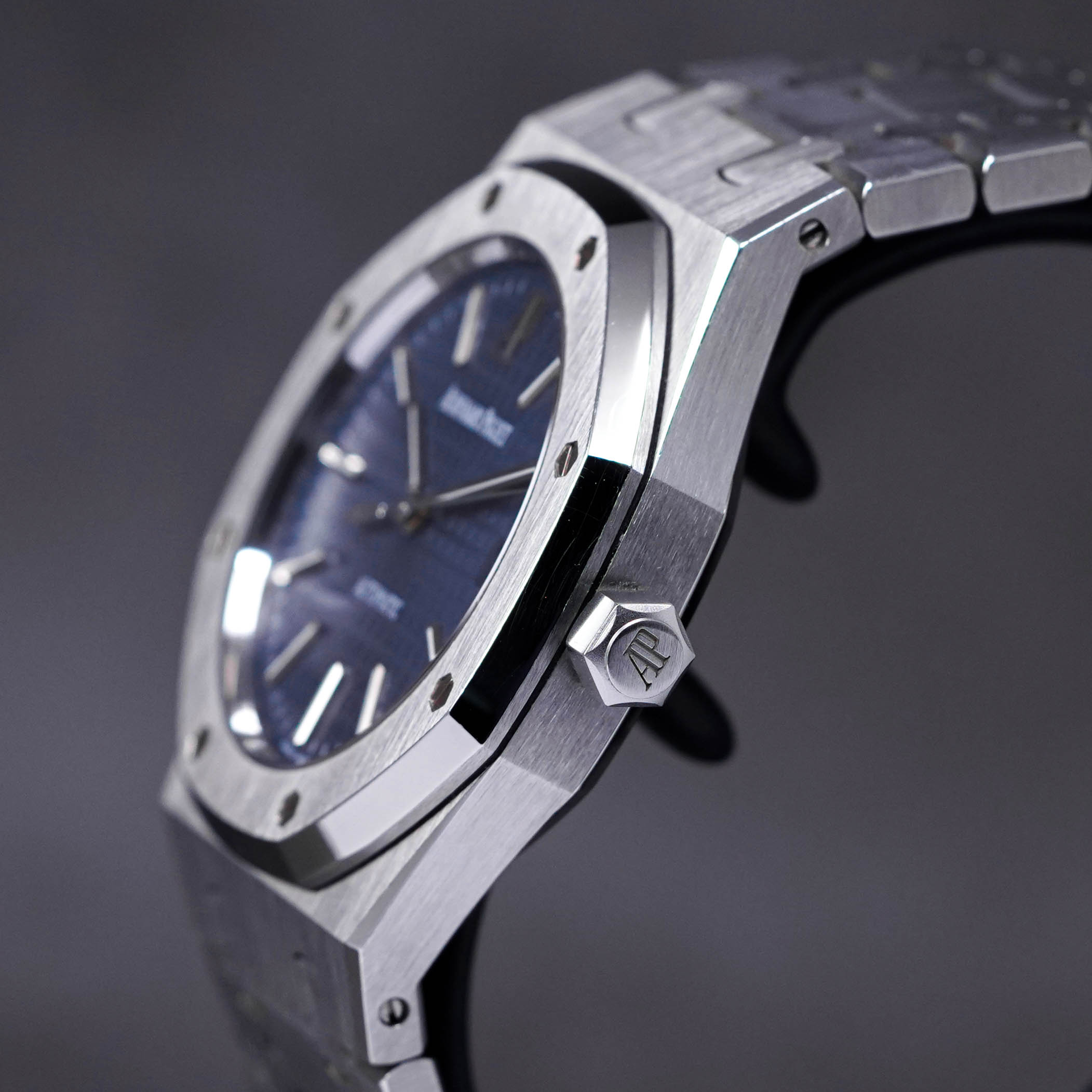 ROYAL OAK 39MM 15300ST BLUE DIAL (2010)
