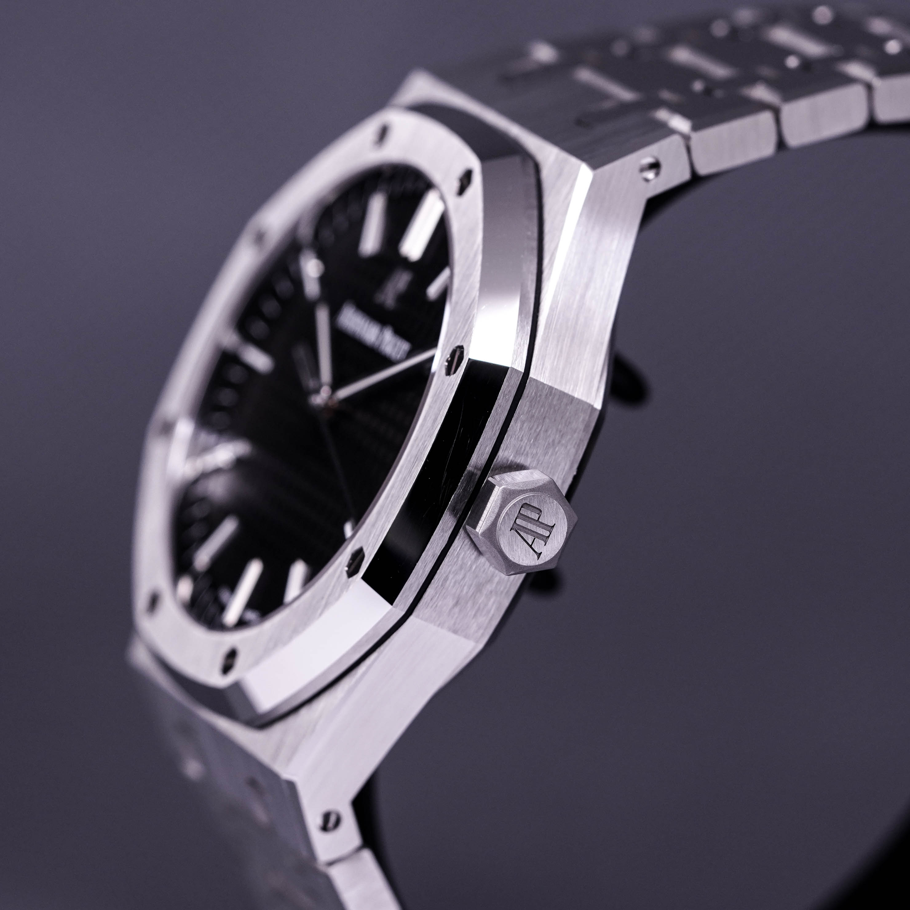 AUDEMARS PIGUET ROYAL OAK 41MM 15500 BLACK DIAL (2022)