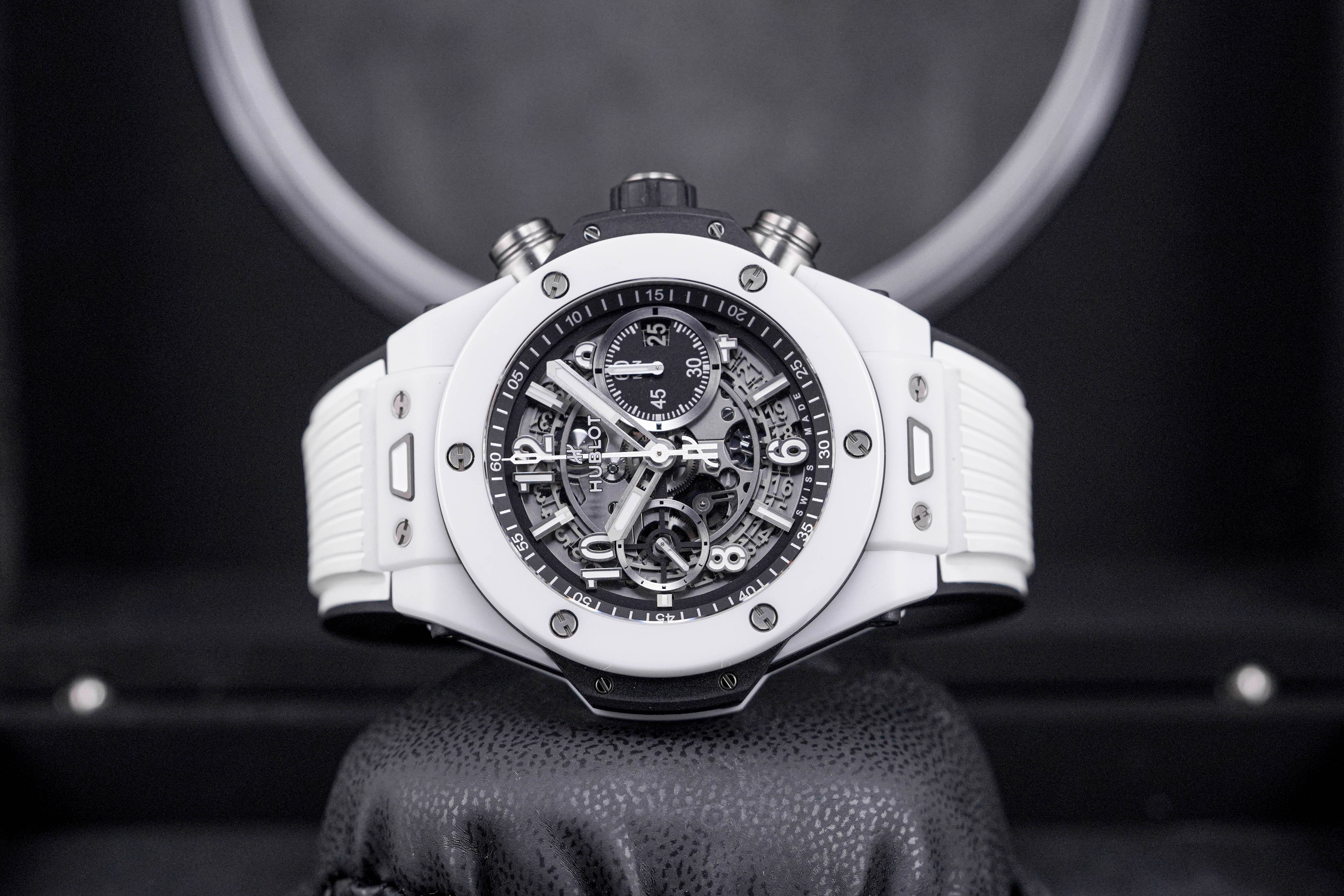 BIG BANG UNICO WHITE CERAMIC WHITE RUBBER STRAP (2022)
