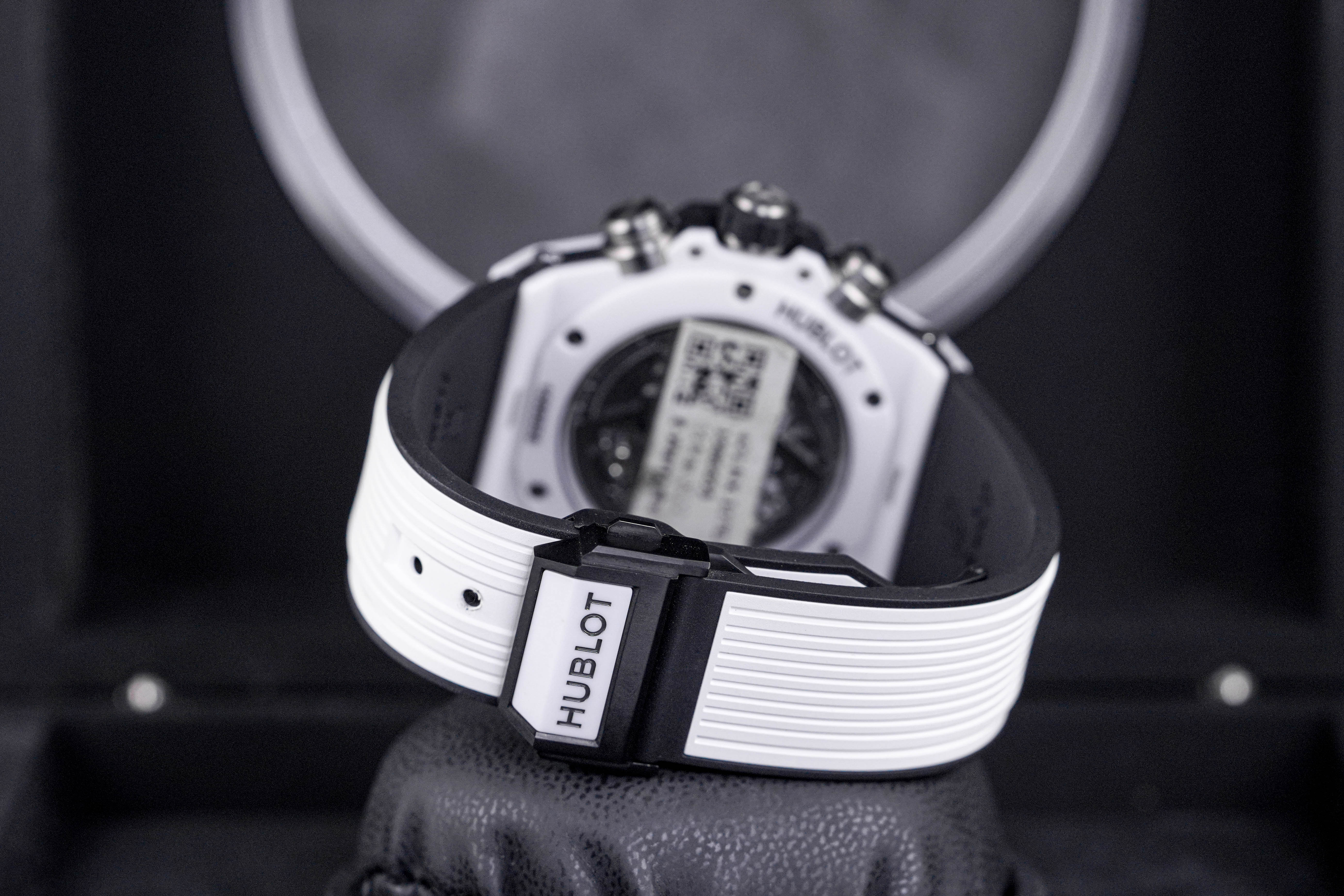 BIG BANG UNICO WHITE CERAMIC WHITE RUBBER STRAP (2022)