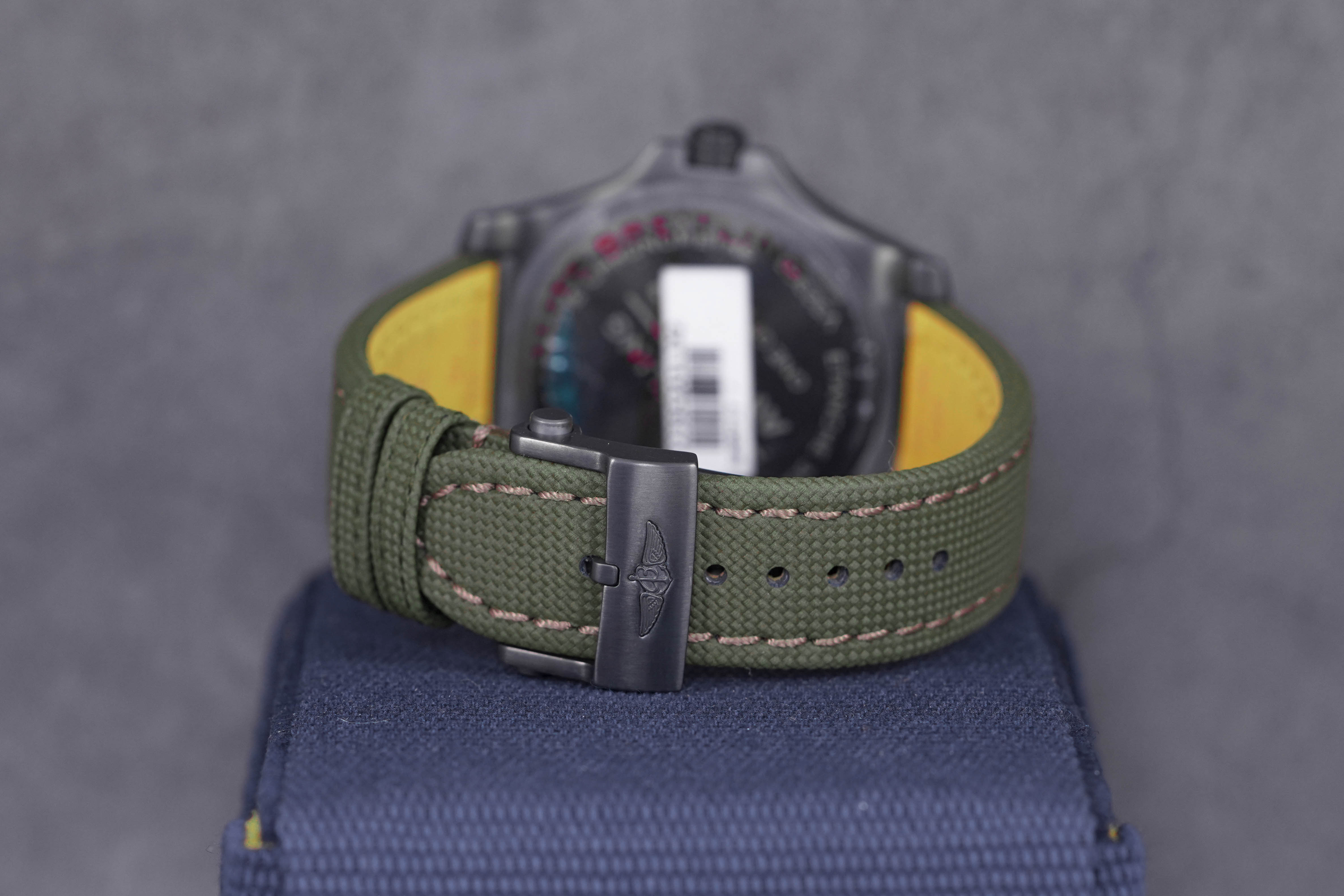 AVENGER GMT NIGHT MISSION TITANIUM GREEN DIAL (2023)