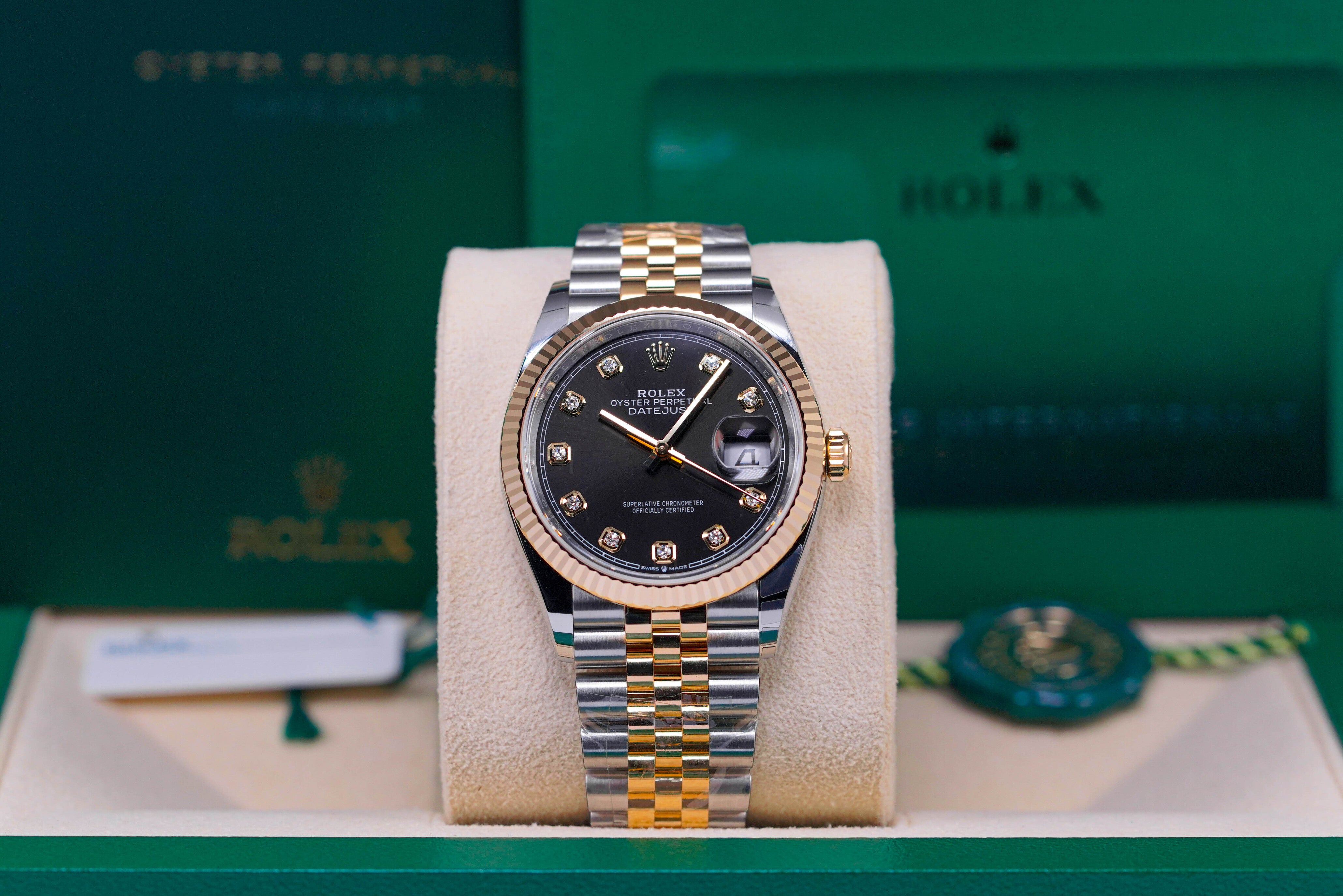 DATEJUST 36MM TWOTONE YELLOWGOLD BLACK DIAMOND DIAL (2022)