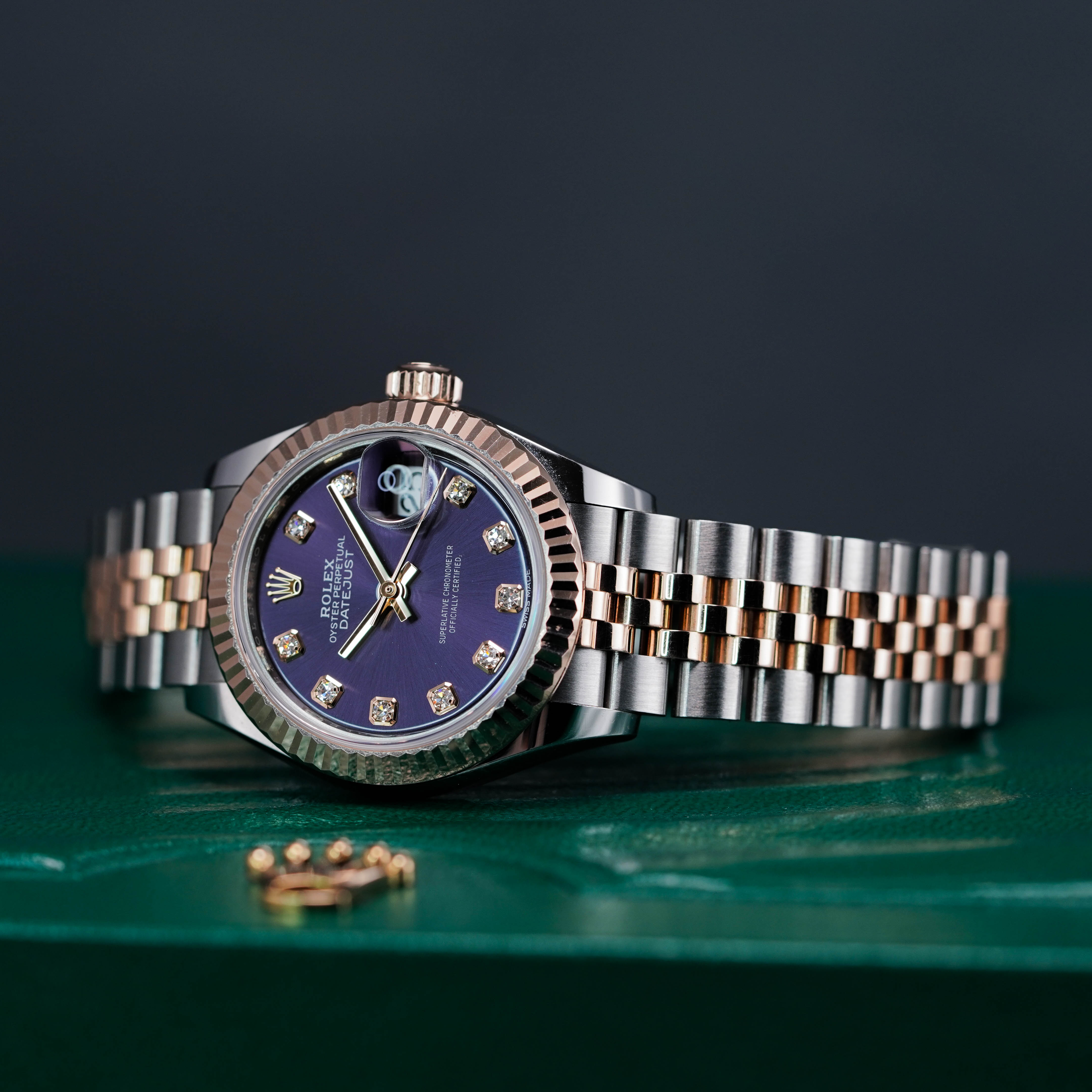 DATEJUST 28MM TWOTONE ROSEGOLD AUBERGINE DIAMOND DIAL (2019)