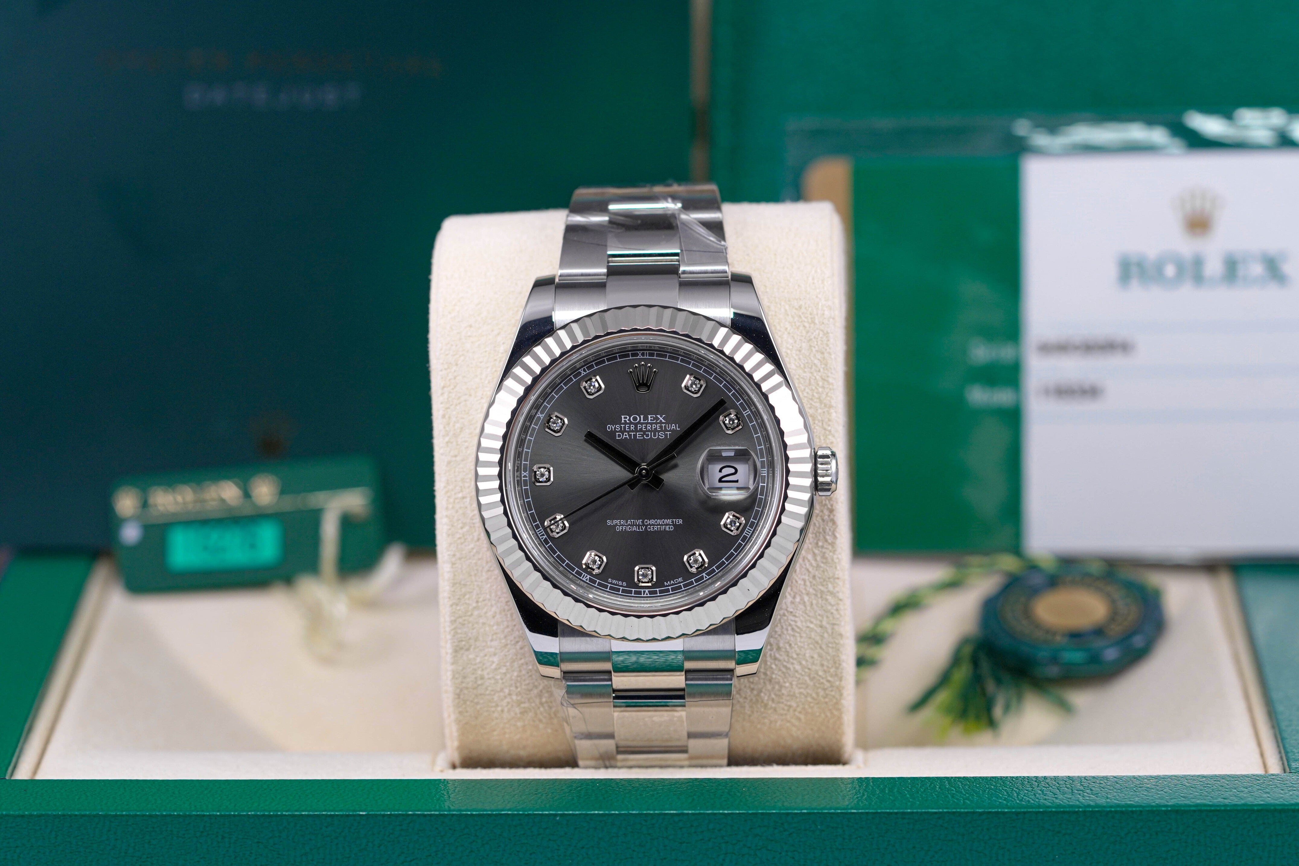 DATEJUST 41MM FLUTED OYSTER RHODIUM DIAMOND DIAL (2017)