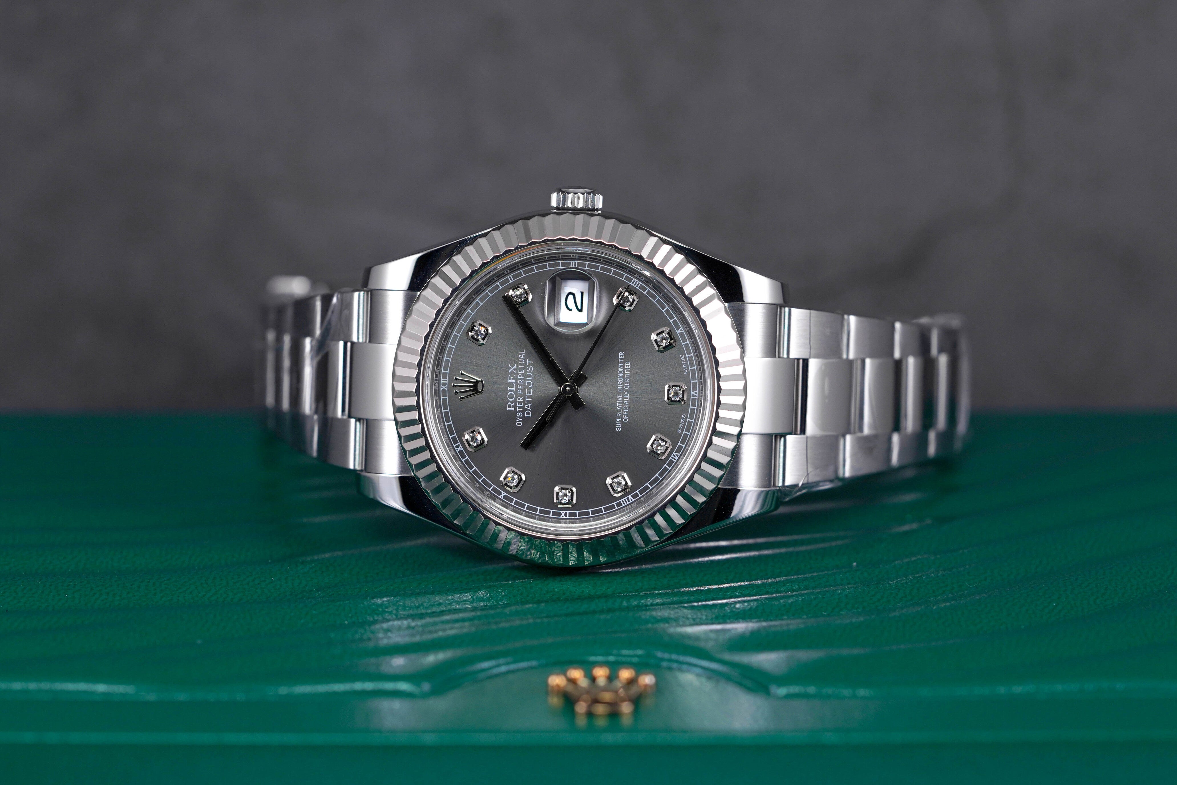DATEJUST 41MM FLUTED OYSTER RHODIUM DIAMOND DIAL (2017)
