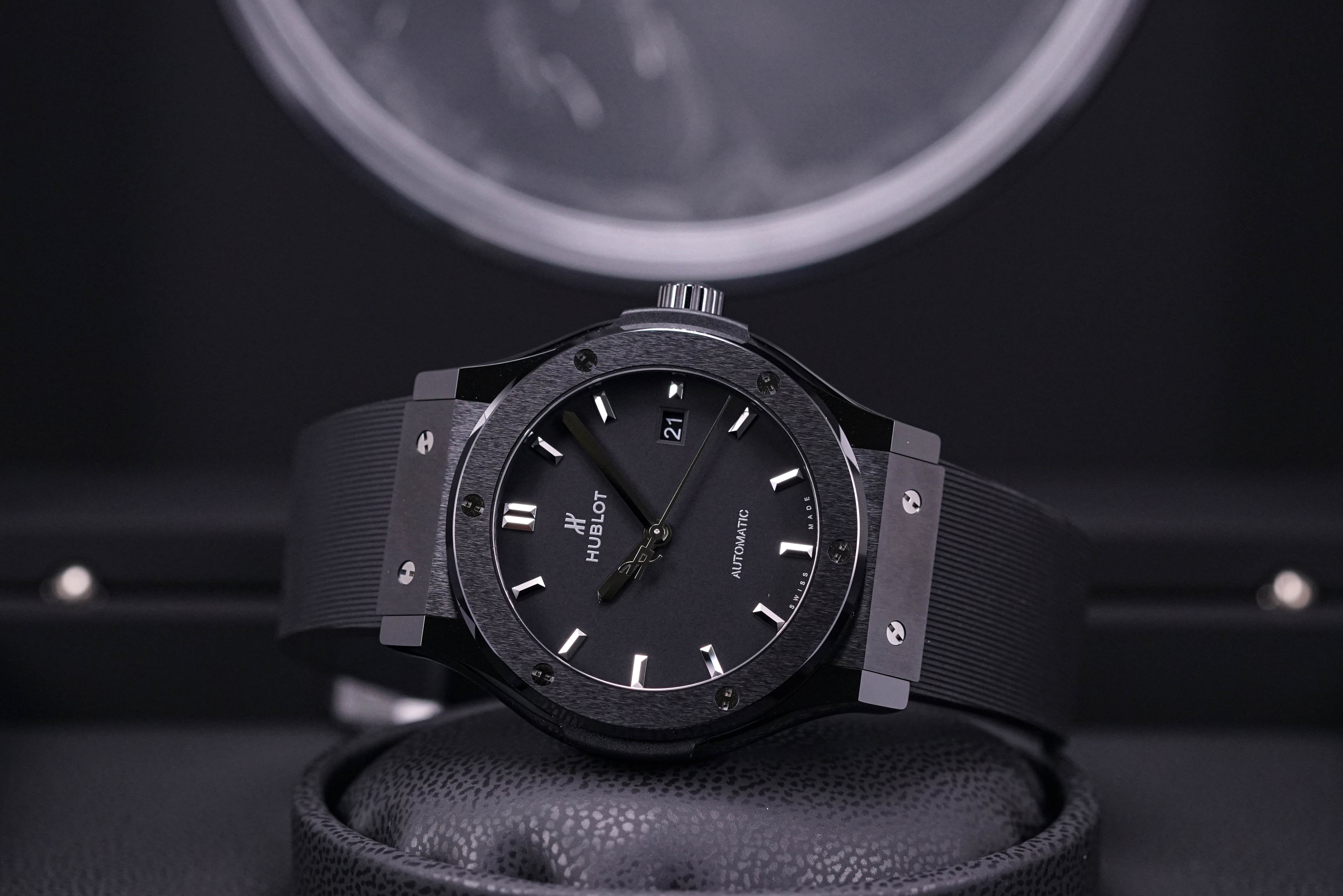 HUBLOT CLASSIC FUSION 42MM BLACK MAGIC