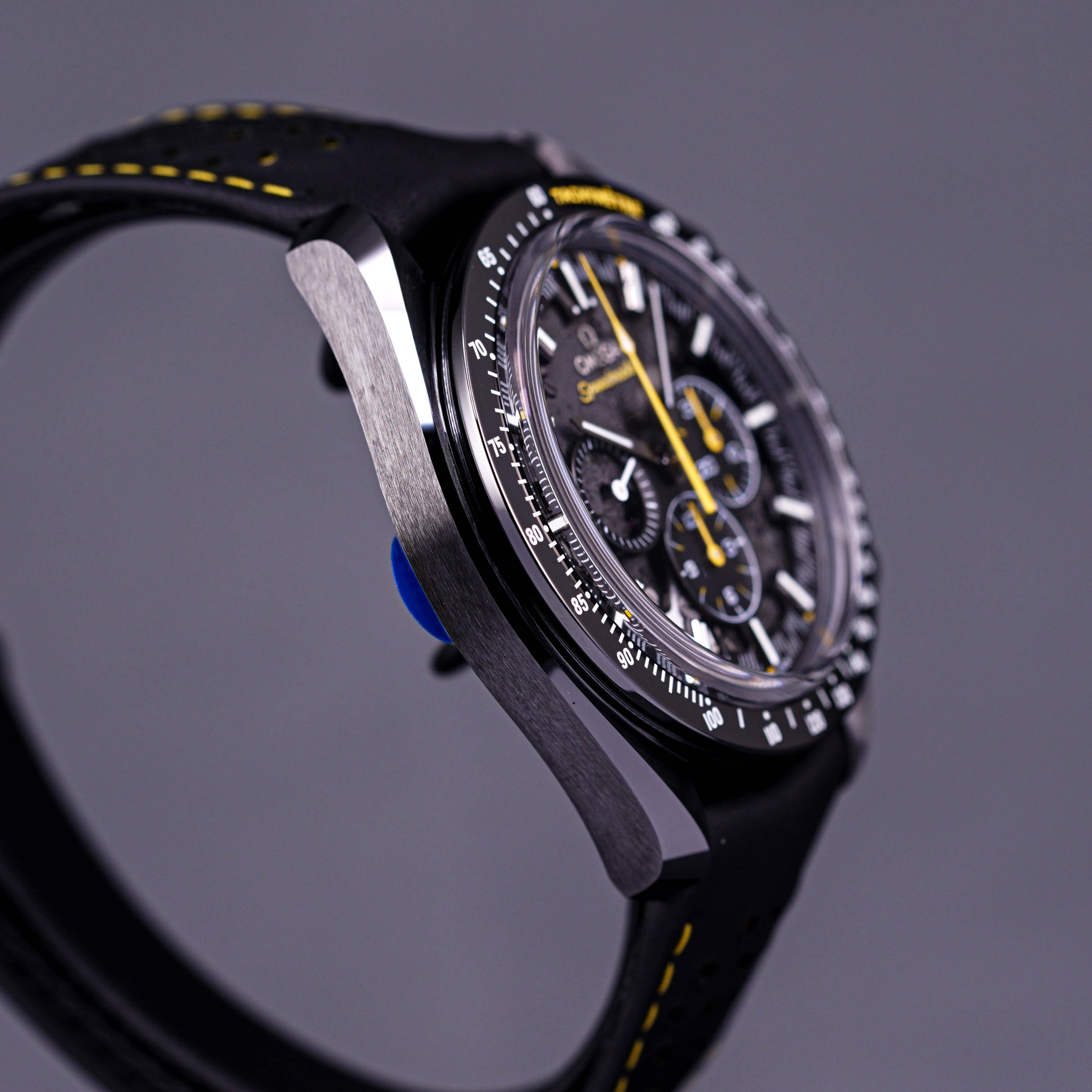 OMEGA SPEEDMASTER DARK SIDE OF THE MOON 'APOLLO 8'