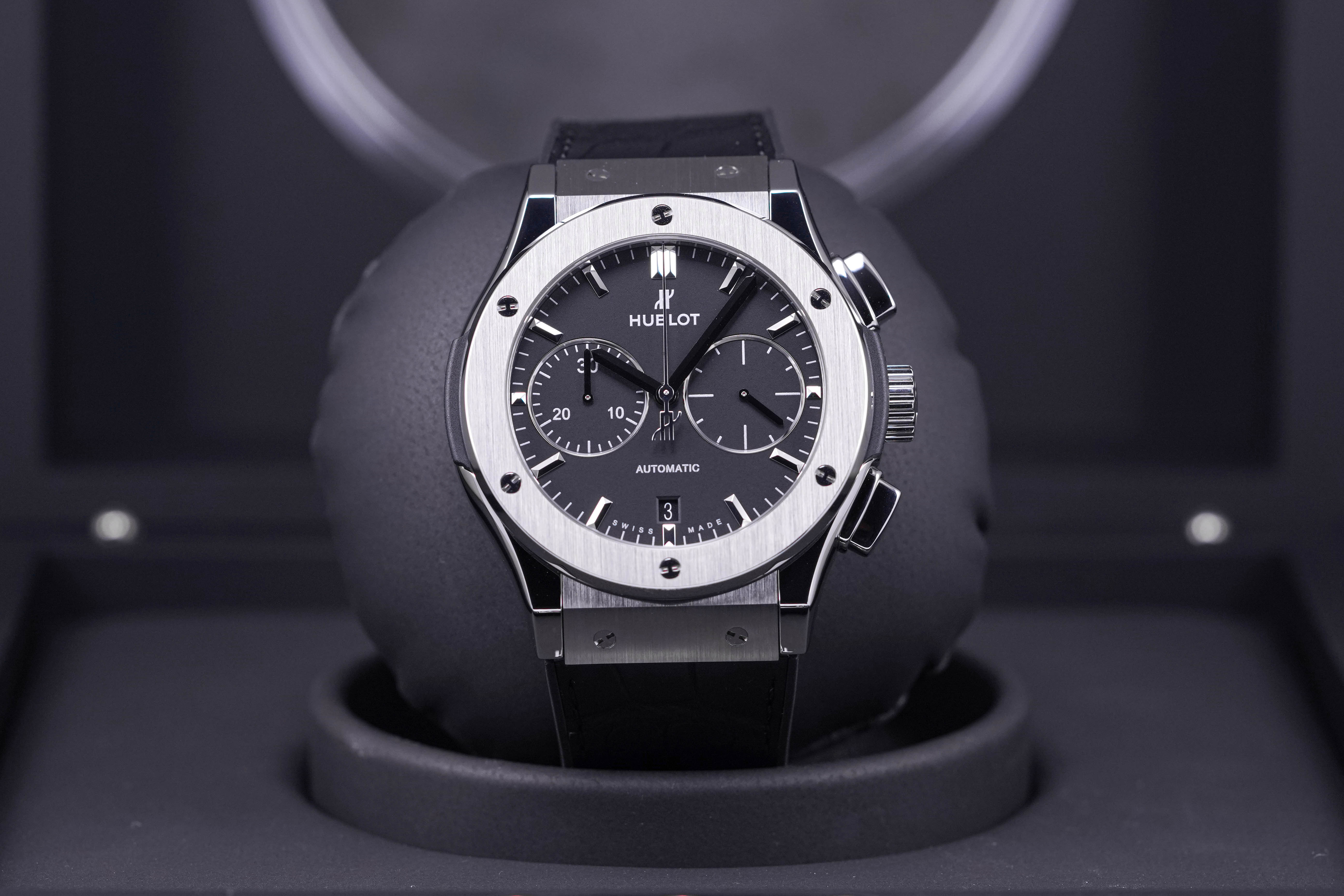 CLASSIC FUSION CHRONO TITANIUM 'BLACK DIAL' (2021)