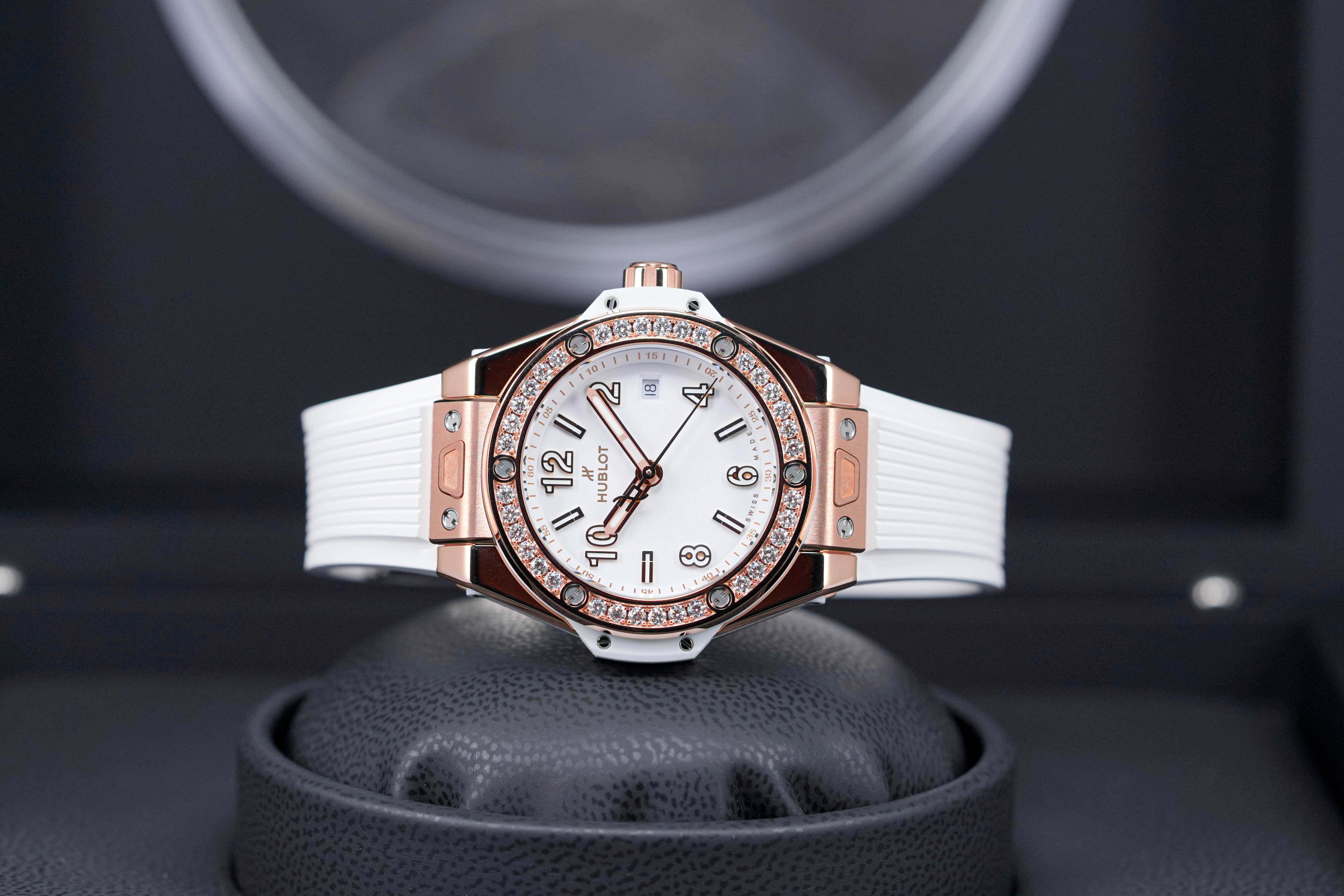 BIGBANG ONE CLICK KING GOLD WHITE DIAMOND (2022)